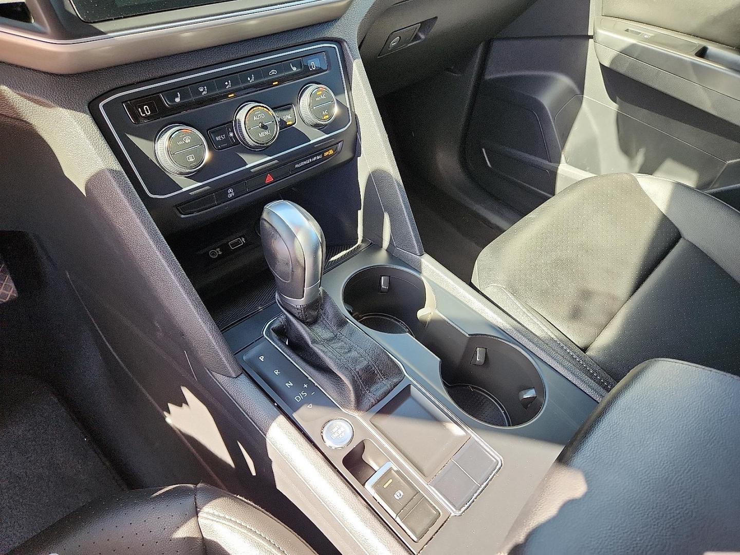 2019 GRAY Volkswagen Atlas 3.6L V6 SE w/Technology (1V2WR2CA2KC) with an 3.6L V-6 gasoline direct injection, DOHC, variable valve control, regular unleaded, engine with 276HP engine, located at 4110 Avenue Q, Lubbock, 79412, 33.556553, -101.855820 - 02/24/2026 KEY IS ENVELOPE GOD - Photo#11