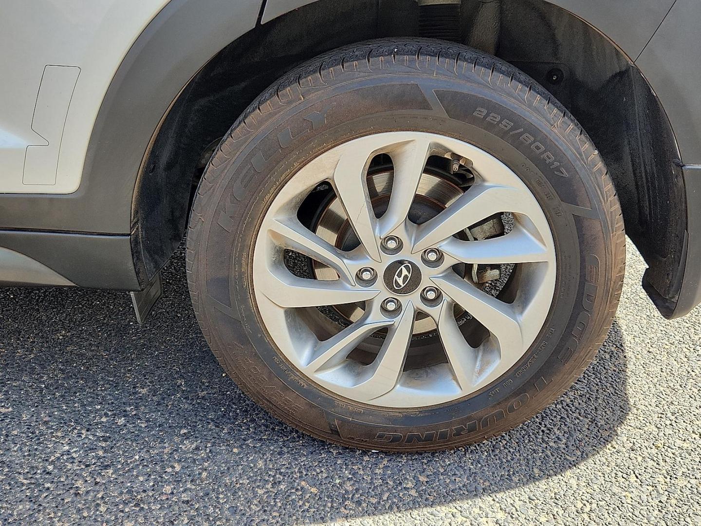 2016 SILVER /Gray - TGG Hyundai Tucson SE (KM8J33A46GU) with an Nu 2L I-4 gasoline direct injection, DOHC, variable valve control, regular unleaded, engine with 164HP engine, located at 4110 Avenue Q, Lubbock, 79412, 33.556553, -101.855820 - 02/24/2026 KEY IN ENVELOPE GOD - Photo#5