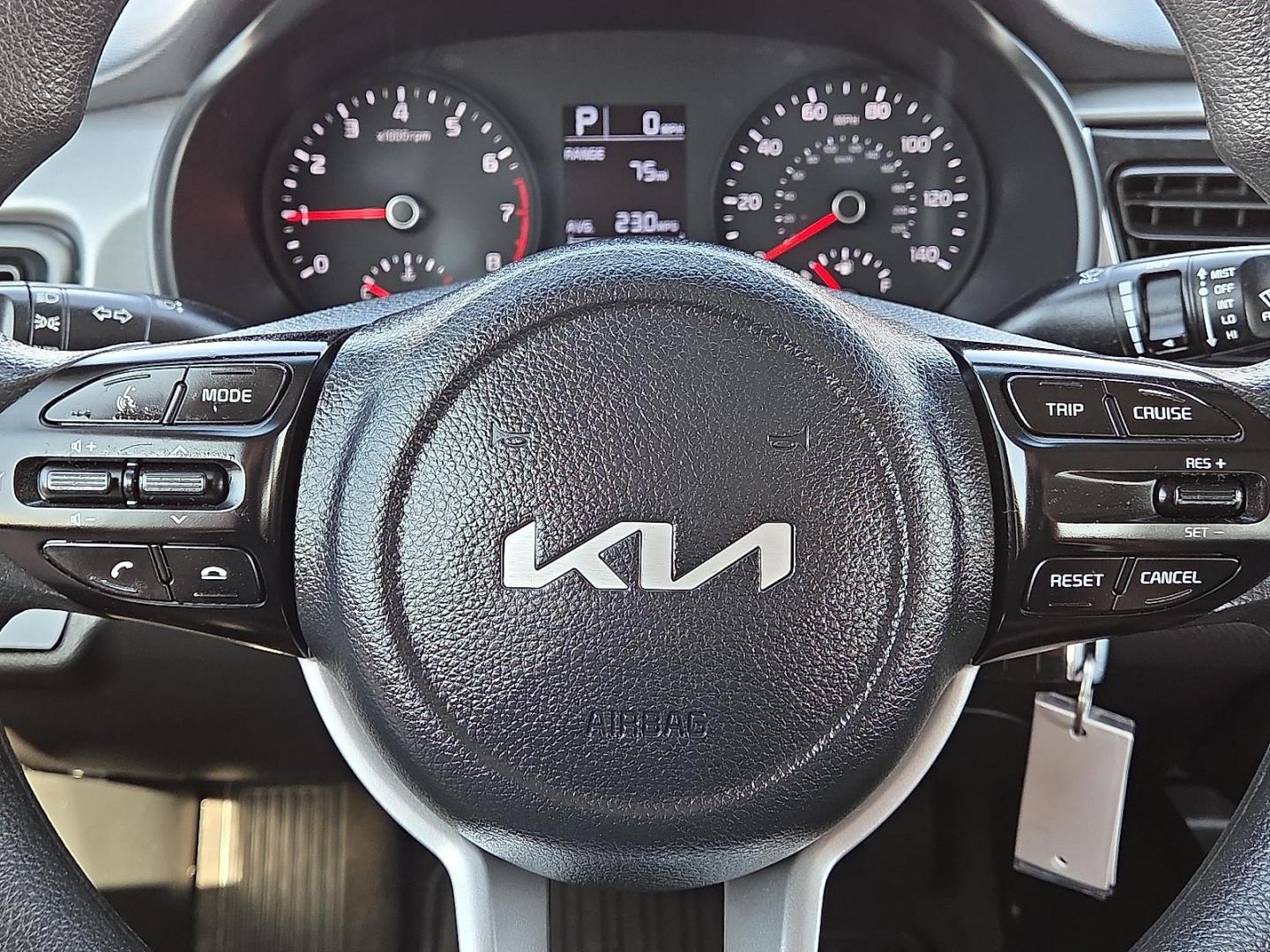 2022 Silky Silver - 4SS /Black - WK Kia Rio S (3KPA24ADXNE) with an Gamma-II 1.6L I-4 DOHC, variable valve control, regular unleaded, engine with 120HP engine, located at 4110 Avenue Q, Lubbock, 79412, 33.556553, -101.855820 - Photo#12