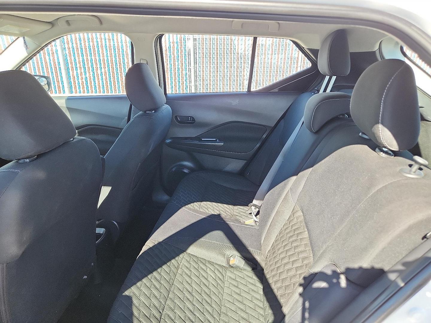 2021 WHITE Nissan Kicks S Xtronic CVT (3N1CP5BV7ML) with an 1.6L I-4 DOHC, CVTCS variable valve control, regular unleaded, engine with 122HP engine, located at 4110 Avenue Q, Lubbock, 79412, 33.556553, -101.855820 - Photo#4