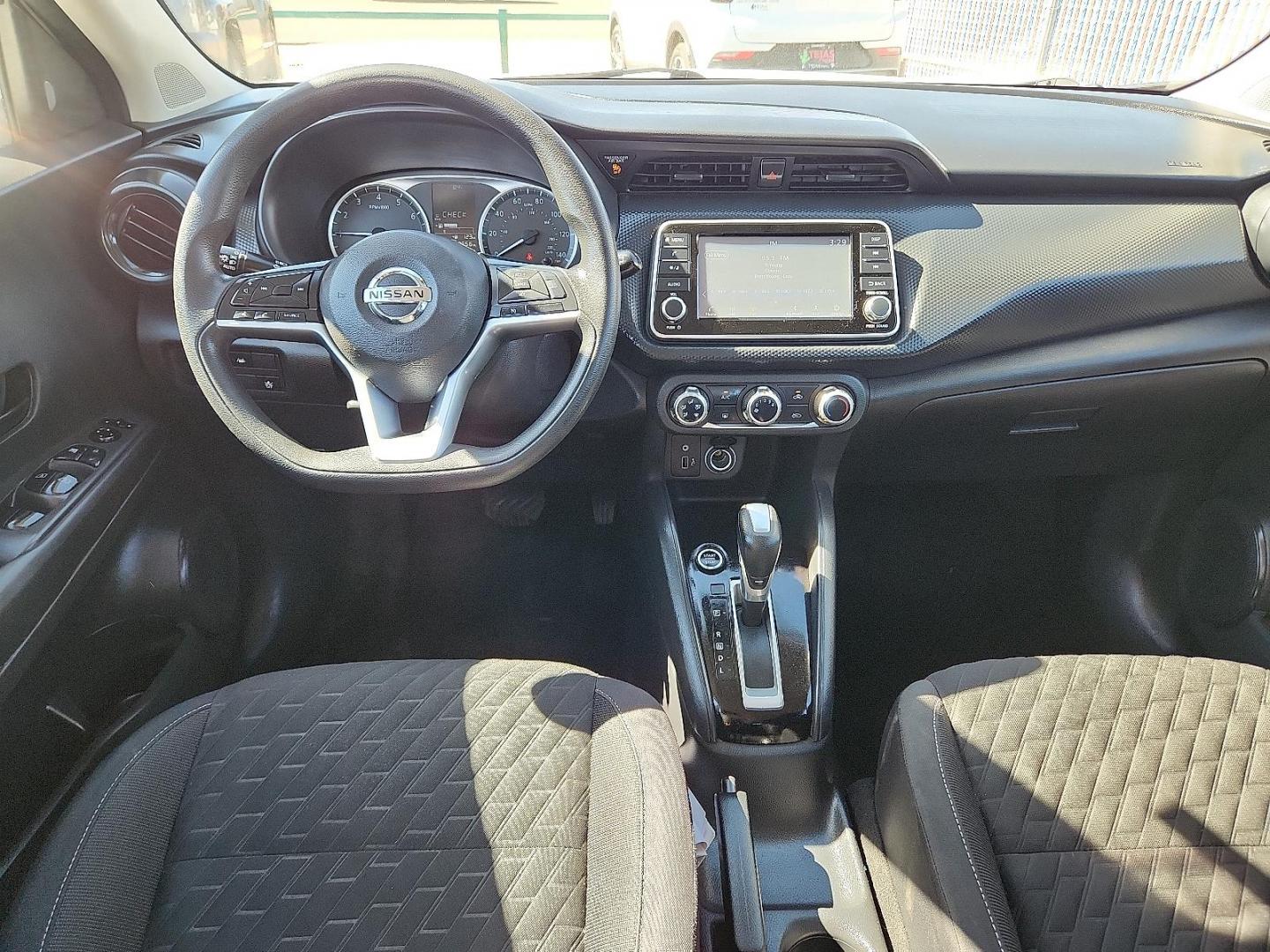 2021 WHITE Nissan Kicks S Xtronic CVT (3N1CP5BV7ML) with an 1.6L I-4 DOHC, CVTCS variable valve control, regular unleaded, engine with 122HP engine, located at 4110 Avenue Q, Lubbock, 79412, 33.556553, -101.855820 - Photo#5