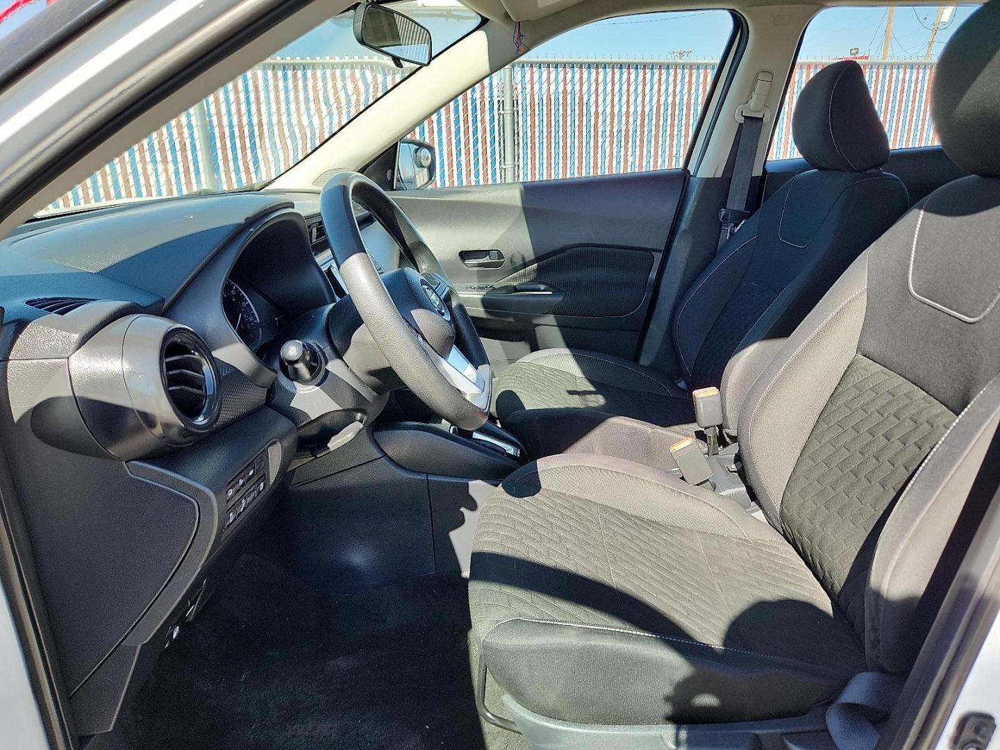 2021 WHITE Nissan Kicks S Xtronic CVT (3N1CP5BV7ML) with an 1.6L I-4 DOHC, CVTCS variable valve control, regular unleaded, engine with 122HP engine, located at 4110 Avenue Q, Lubbock, 79412, 33.556553, -101.855820 - Photo#6