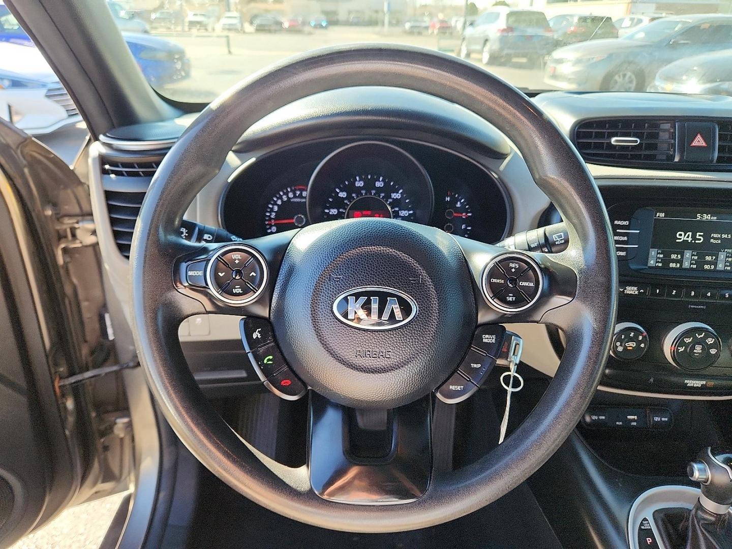 2018 GRAY Kia Soul (KNDJN2A25J7) with an Gamma 1.6L I-4 gasoline direct injection, DOHC, D-CVVT variable valve control, regular unleaded, engine with 130HP engine, located at 4110 Avenue Q, Lubbock, 79412, 33.556553, -101.855820 - Photo#10