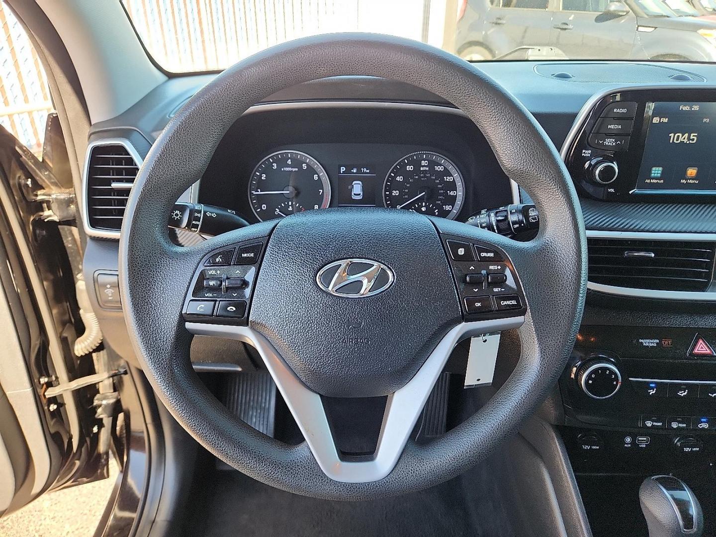 2020 BLACK Hyundai Tucson SE (KM8J23A48LU) with an Nu 2L I-4 gasoline direct injection, DOHC, D-CVVT variable valve control, regular unleaded, engine with 161HP engine, located at 4110 Avenue Q, Lubbock, 79412, 33.556553, -101.855820 - Photo#10
