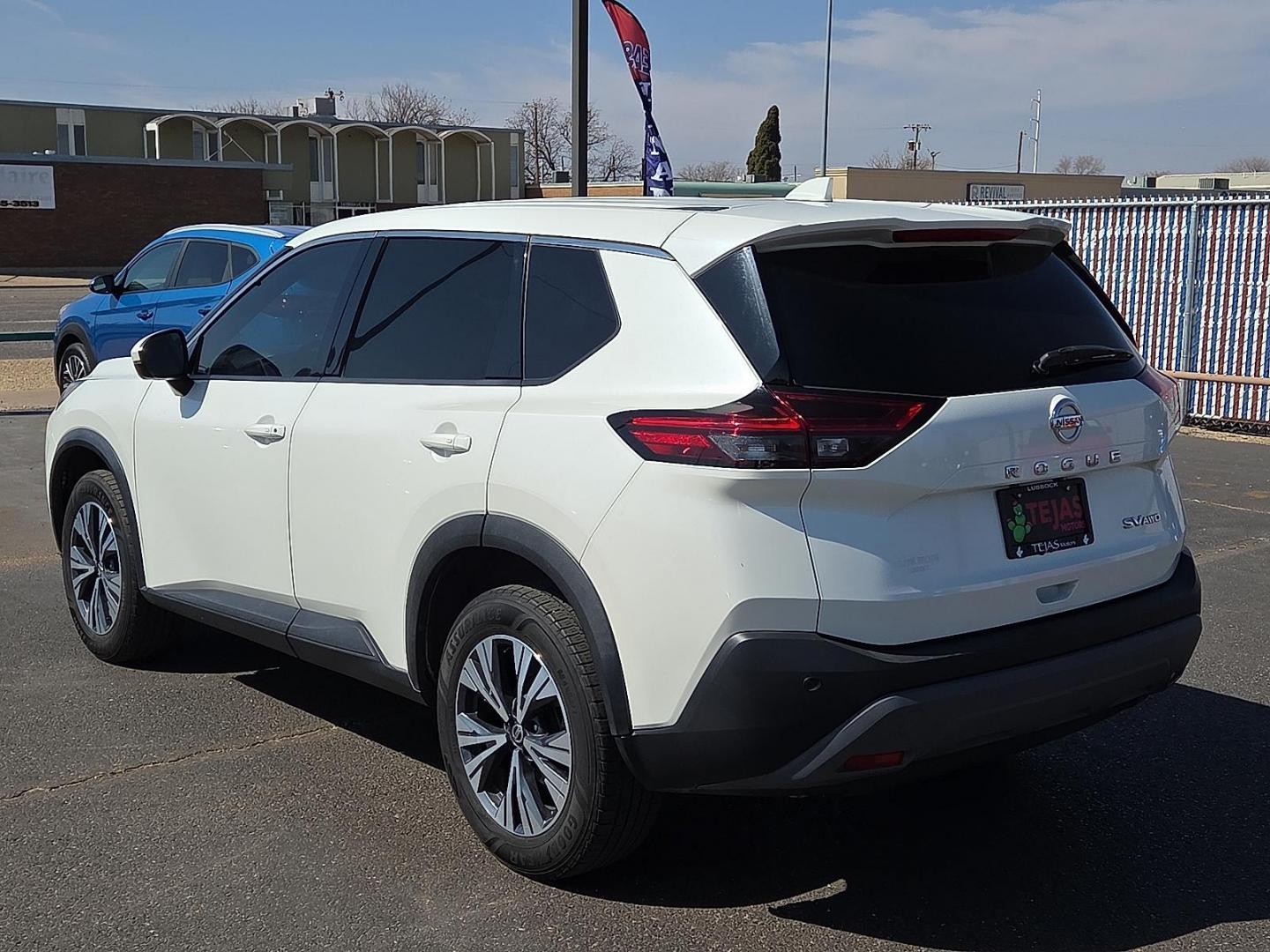 2021 Pearl White Tricoat - QAB /Charcoal - G Nissan Rogue SV Intelligent AWD (5N1AT3BB3MC) with an 2.5L I-4 gasoline direct injection, DOHC, variable valve control, regular unleaded, engine with 181HP engine, located at 4110 Avenue Q, Lubbock, 79412, 33.556553, -101.855820 - 03/04/2026 KEY IN ENVELOPE GOD - Photo#3