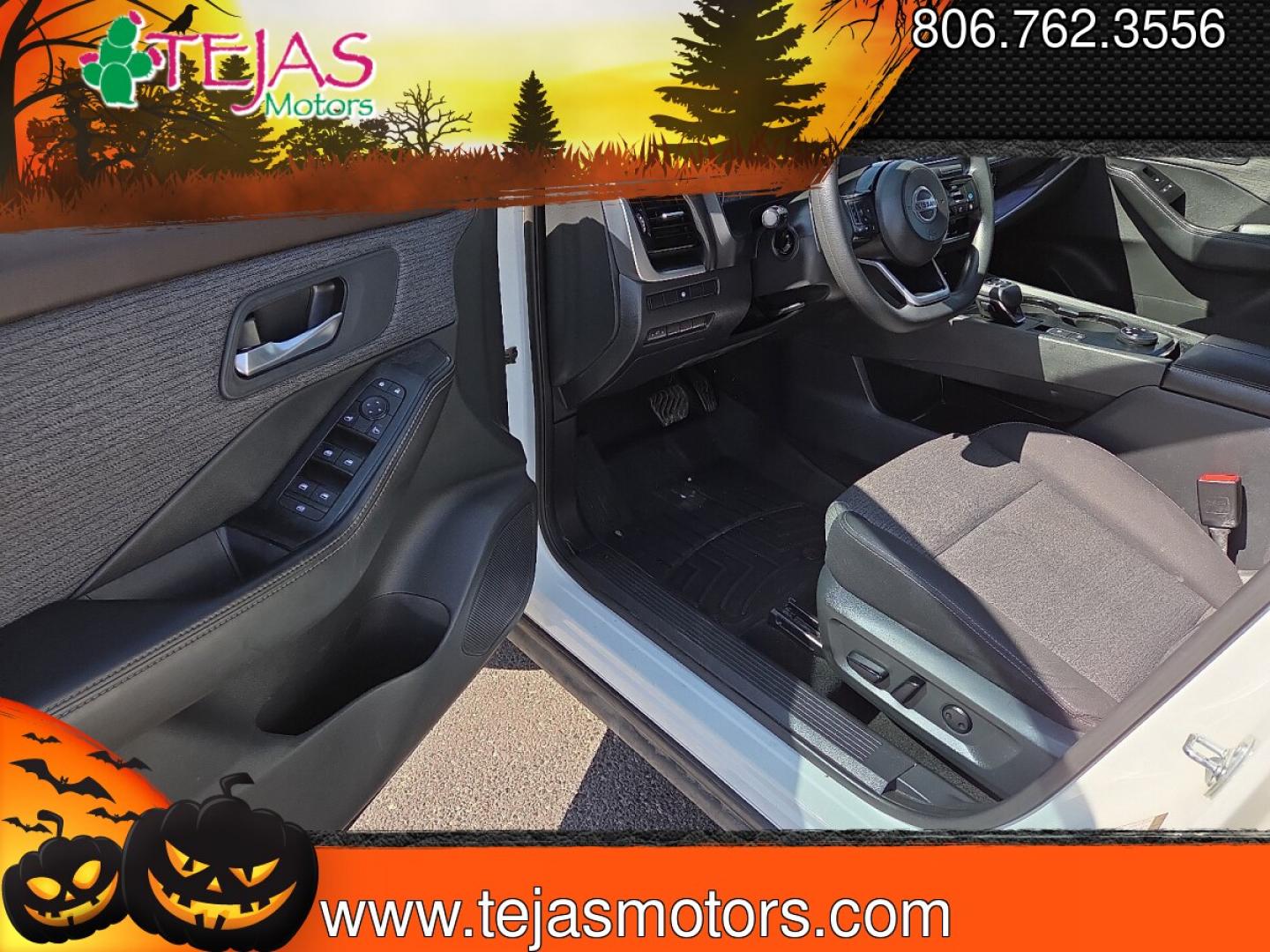 2021 Pearl White Tricoat - QAB /Charcoal - G Nissan Rogue SV Intelligent AWD (5N1AT3BB3MC) with an 2.5L I-4 gasoline direct injection, DOHC, variable valve control, regular unleaded, engine with 181HP engine, located at 4110 Avenue Q, Lubbock, 79412, 33.556553, -101.855820 - 03/04/2026 KEY IN ENVELOPE GOD- Photo#10