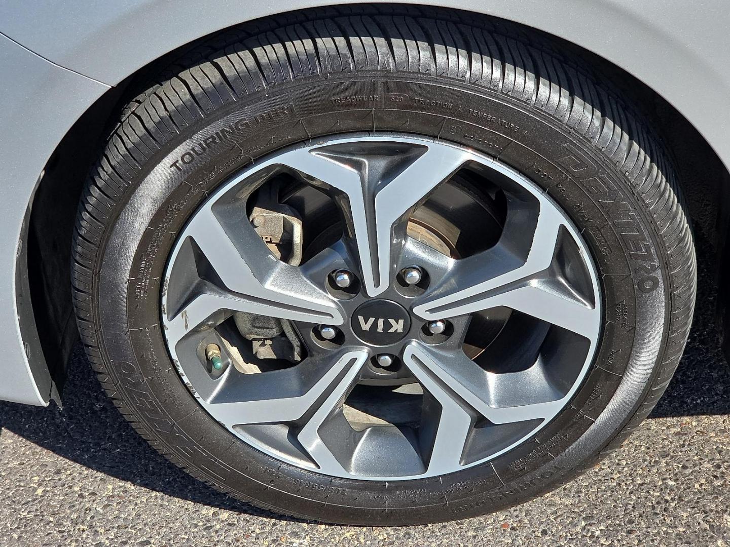 2021 Silky Silver - 4SS /Black - WK Kia Forte LXS (3KPF24AD8ME) with an 2L I-4 DOHC, D-CVVT variable valve control, regular unleaded, engine with 147HP engine, located at 4110 Avenue Q, Lubbock, 79412, 33.556553, -101.855820 - 03/04/2024 KEY IN ENVELOPE GOD - Photo#5