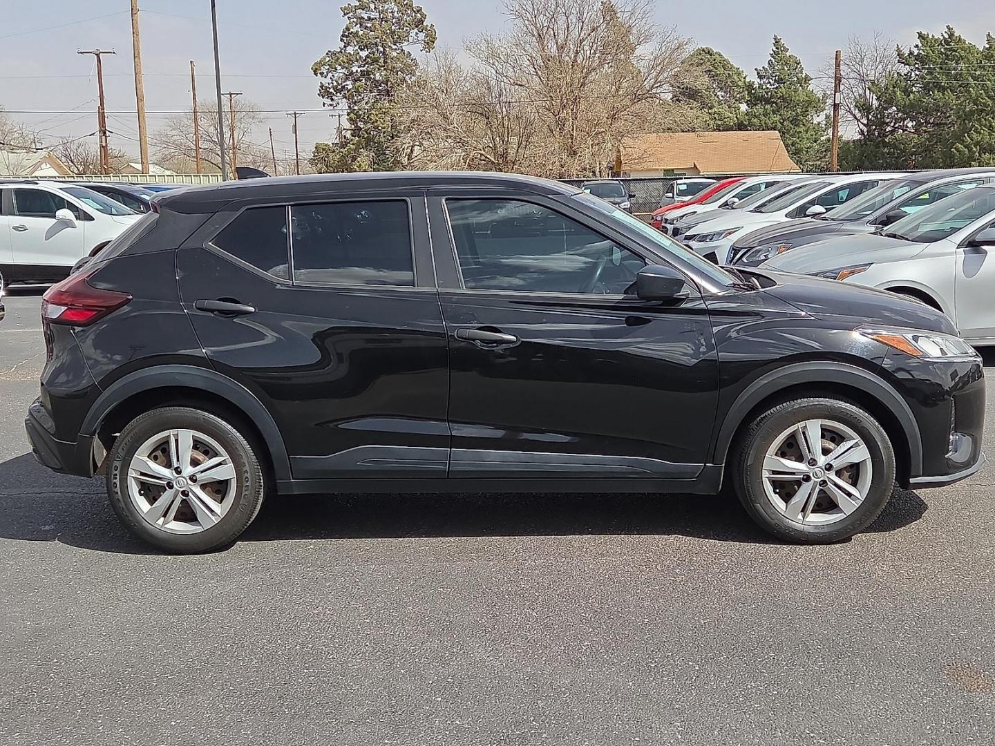 2021 Super Black - KH3 /Charcoal - G Nissan Kicks S Xtronic CVT (3N1CP5BV5ML) with an 1.6L I-4 DOHC, CVTCS variable valve control, regular unleaded, engine with 122HP engine, located at 4110 Avenue Q, Lubbock, 79412, 33.556553, -101.855820 - 03/12/2026 key in envelope god - Photo#1