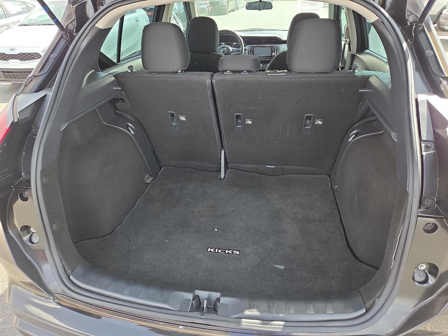 2021 Super Black - KH3 /Charcoal - G Nissan Kicks S Xtronic CVT (3N1CP5BV5ML) with an 1.6L I-4 DOHC, CVTCS variable valve control, regular unleaded, engine with 122HP engine, located at 4110 Avenue Q, Lubbock, 79412, 33.556553, -101.855820 - 03/12/2026 key in envelope god - Photo#5