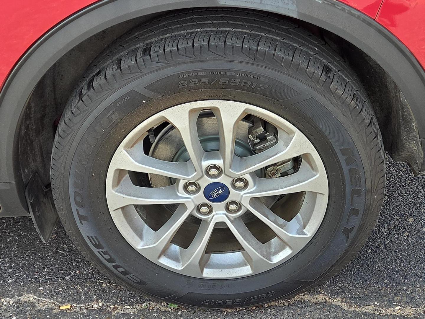 2020 Rapid Red Metallic Tinted Clearcoat - D4 /Dark Earth Gray - 4H Ford Escape SE (1FMCU0G63LU) with an EcoBoost 1.5L I-3 port/direct injection, DOHC, Ti-VCT variable valve control, intercooled turbo, premium unleaded, engine with 181HP engine, located at 4110 Avenue Q, Lubbock, 79412, 33.556553, -101.855820 - 03/10/2026 KEY IN ENVELOPE GOD - Photo#5