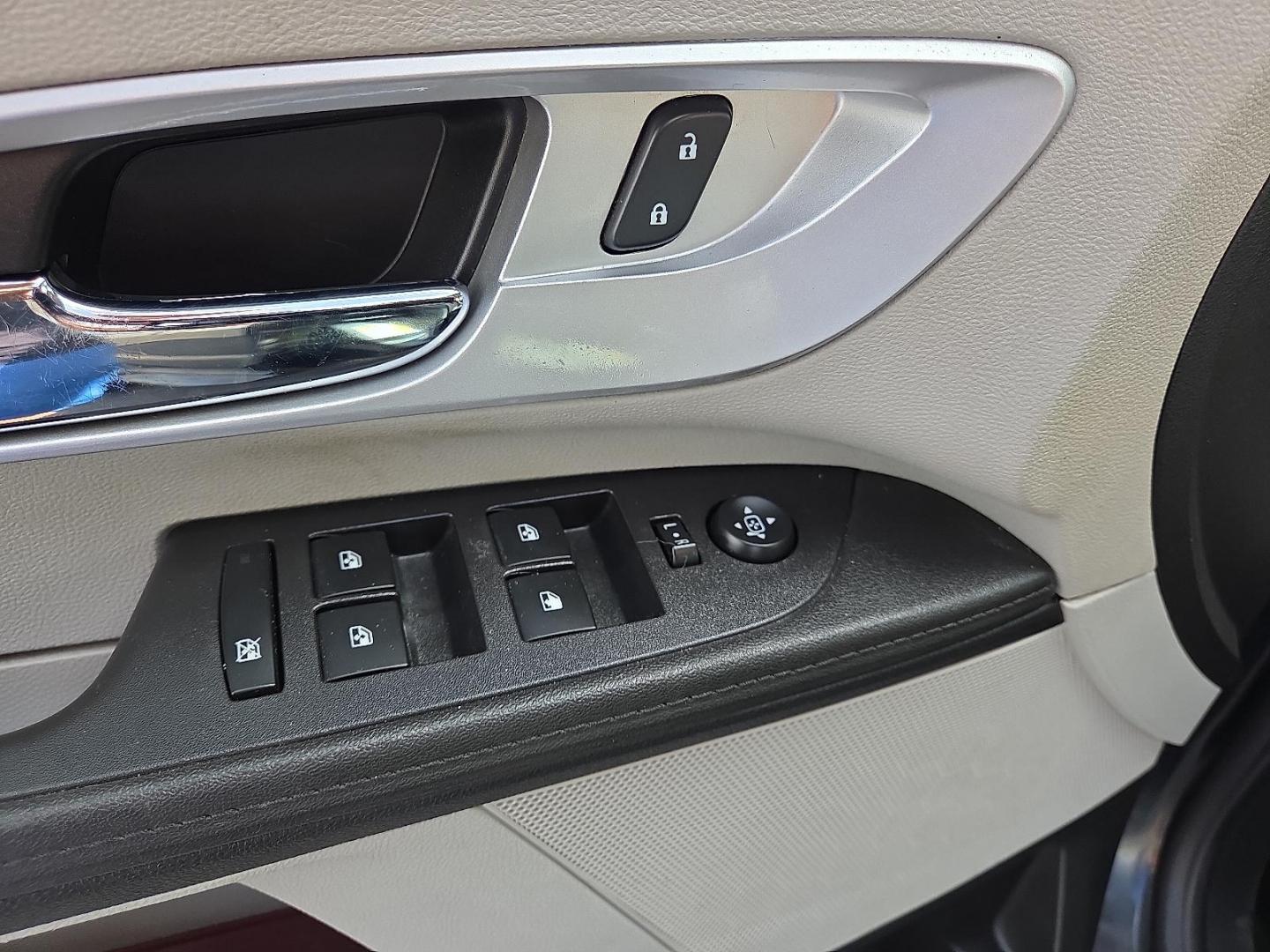 2017 Nightfall Gray Metallic - G7Q /Light Titanium/Jet Black - AFI Chevrolet Equinox LS (2GNALBEK6H1) with an ECOTEC 2.4L I-4 gasoline direct injection, DOHC, VVT variable valve control, regular unleaded, engine with 182HP engine, located at 4110 Avenue Q, Lubbock, 79412, 33.556553, -101.855820 - 03/10/2026 KEY IN ENVELOPE GOD - Photo#9