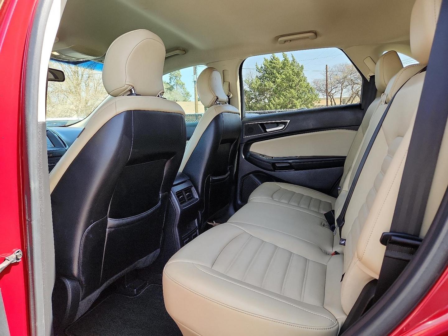 2016 RED /Dune - DD Ford Edge SEL (2FMPK3J97GB) with an EcoBoost 2L I-4 gasoline direct injection, DOHC, variable valve control, intercooled turbo, premium unleaded, engine with 245HP engine, located at 4110 Avenue Q, Lubbock, 79412, 33.556553, -101.855820 - Photo#6