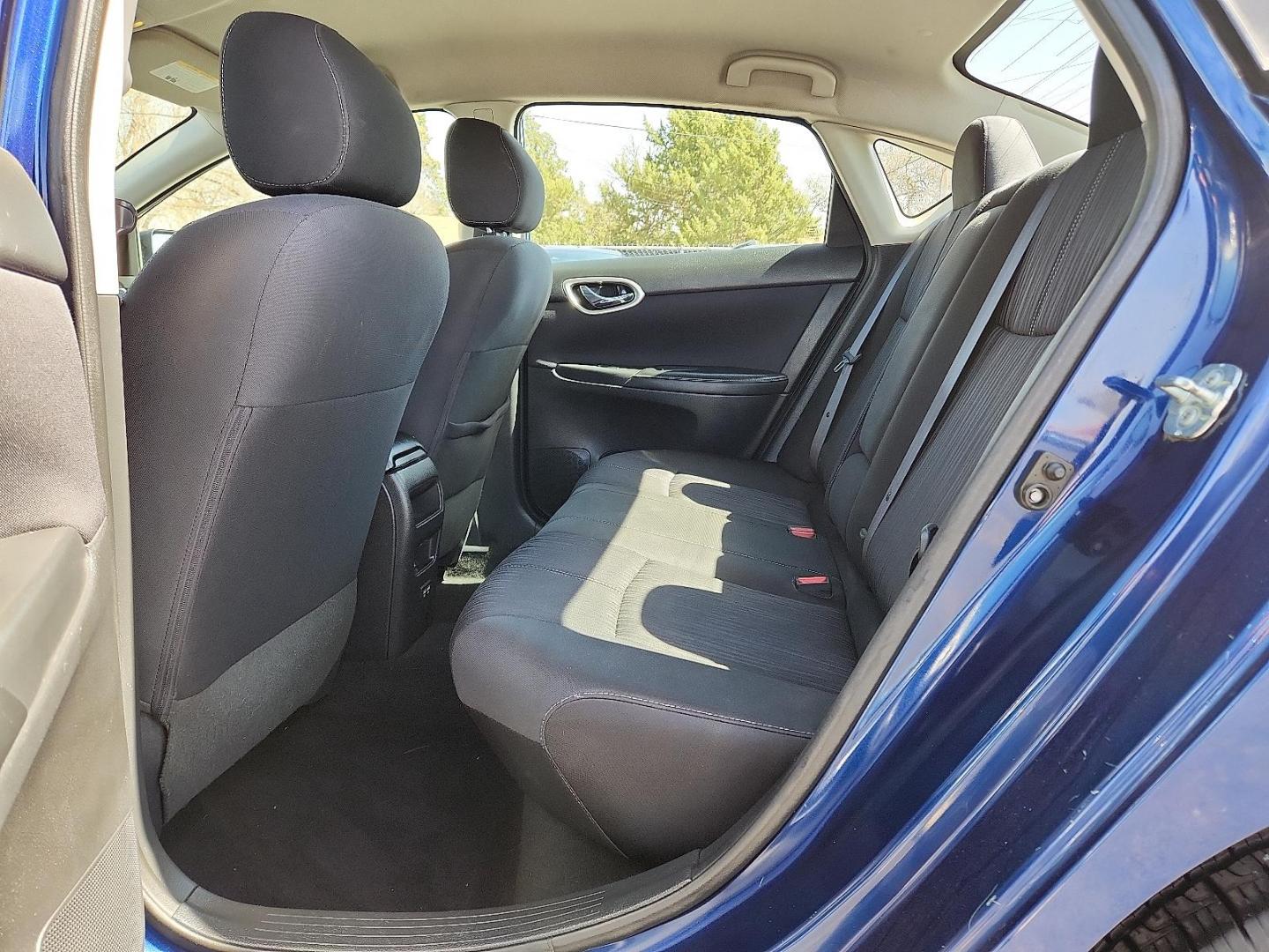 2018 BLUE /Charcoal - G Nissan Sentra SV (3N1AB7AP9JY) with an 1.8L I-4 DOHC, variable valve control, regular unleaded, engine with 124HP engine, located at 4110 Avenue Q, Lubbock, 79412, 33.556553, -101.855820 - Photo#5