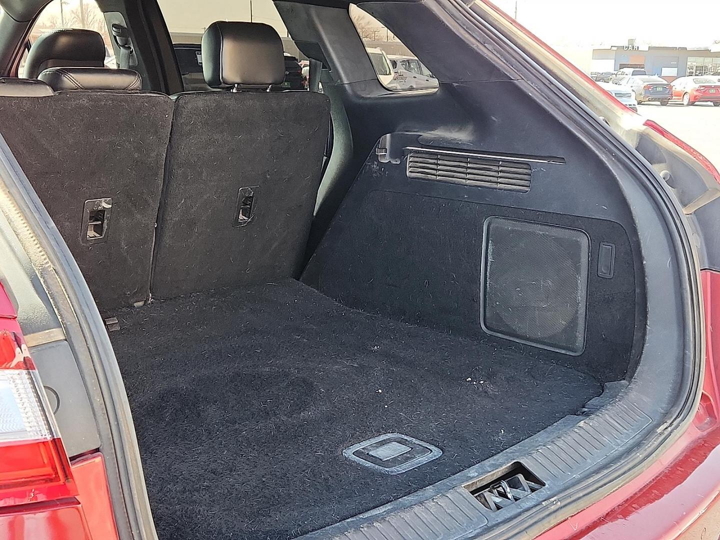 2016 Ruby Red Metallic Tinted Clearcoat - RR /Ebony - BE Lincoln MKX Reserve (2LMTJ8LR4GB) with an 3.7L V-6 DOHC, variable valve control, regular unleaded, engine with 303HP engine, located at 4110 Avenue Q, Lubbock, 79412, 33.556553, -101.855820 - Photo#6