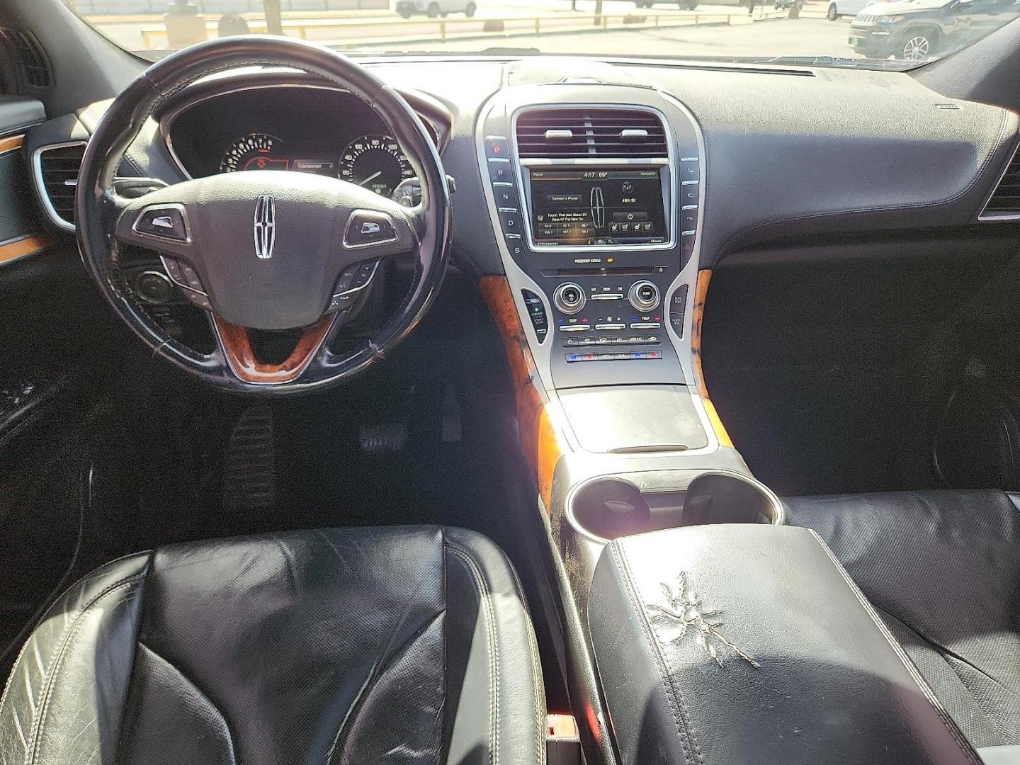 2016 Ruby Red Metallic Tinted Clearcoat - RR /Ebony - BE Lincoln MKX Reserve (2LMTJ8LR4GB) with an 3.7L V-6 DOHC, variable valve control, regular unleaded, engine with 303HP engine, located at 4110 Avenue Q, Lubbock, 79412, 33.556553, -101.855820 - Photo#9
