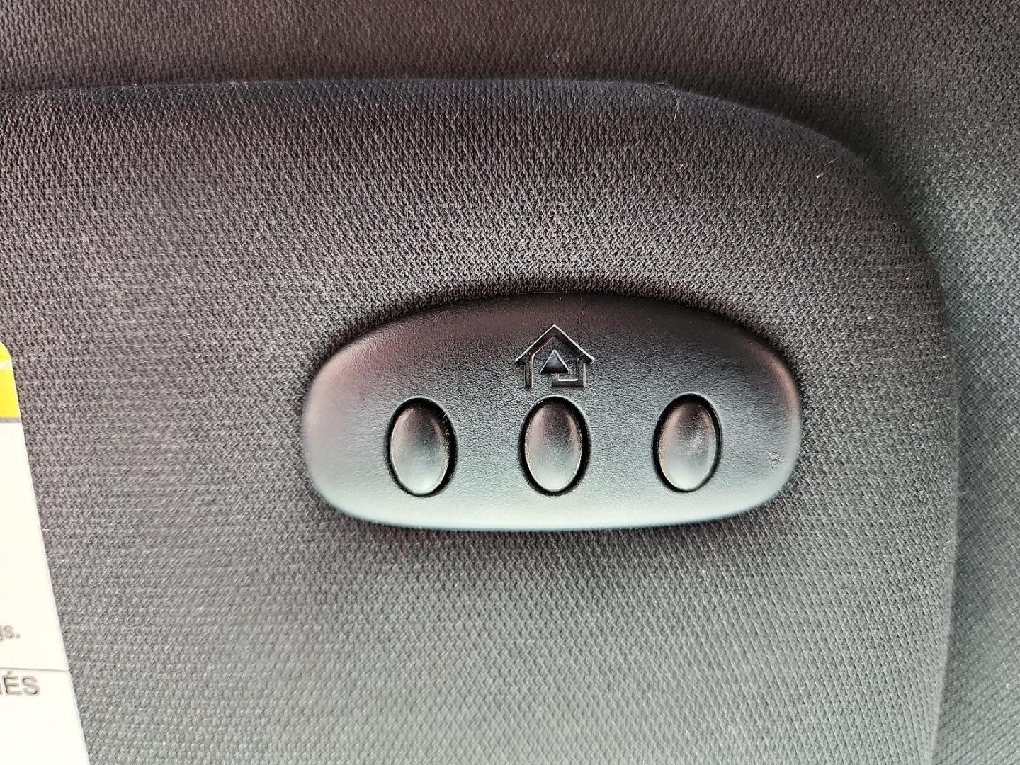 2016 Ruby Red Metallic Tinted Clearcoat - RR /Ebony - BE Lincoln MKX Reserve (2LMTJ8LR4GB) with an 3.7L V-6 DOHC, variable valve control, regular unleaded, engine with 303HP engine, located at 4110 Avenue Q, Lubbock, 79412, 33.556553, -101.855820 - Photo#23