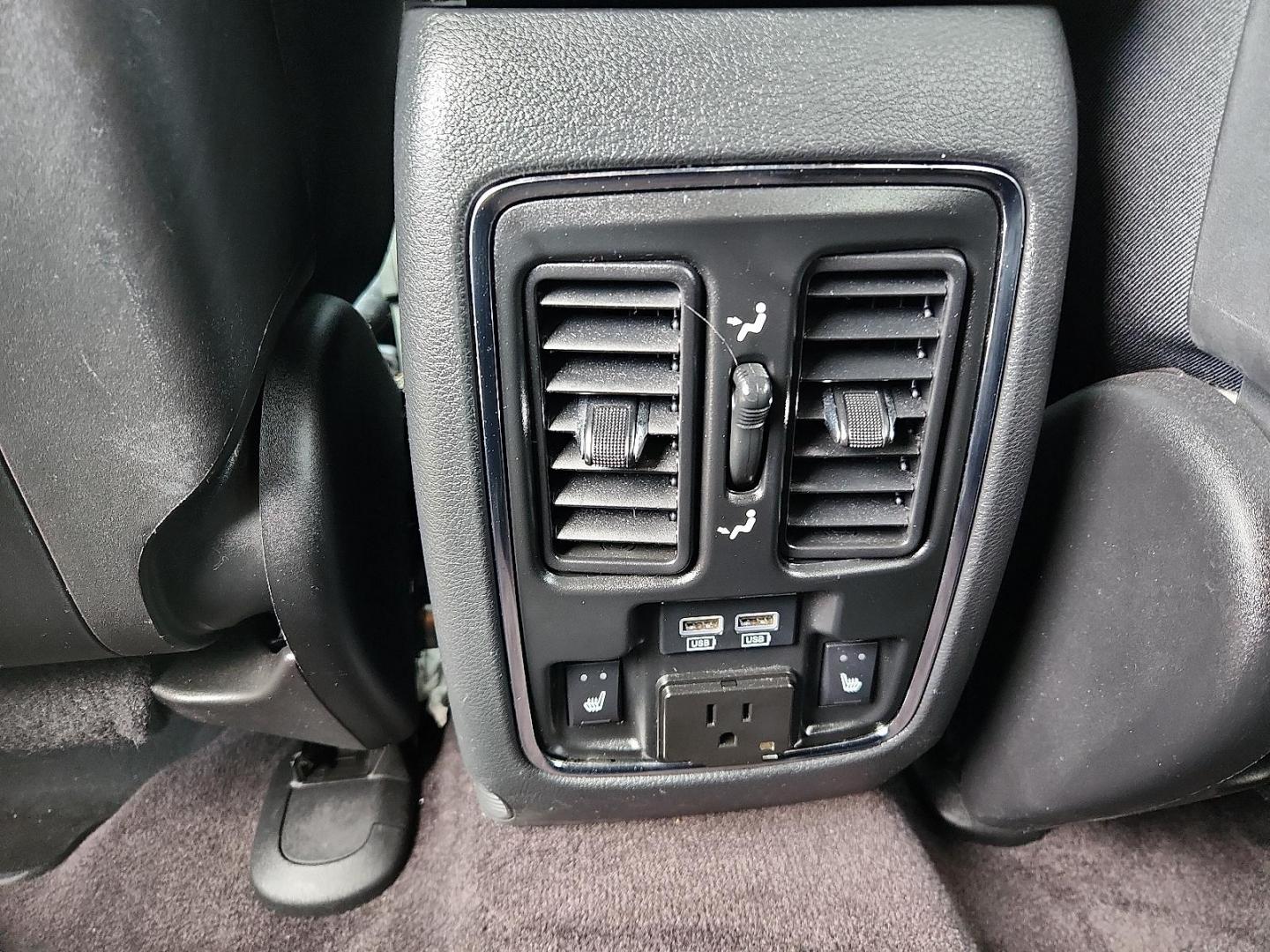 2017 GRAY /Black - X9 Jeep Grand Cherokee Limited 4x2 (1C4RJEBG4HC) with an Pentastar 3.6L V-6 DOHC, variable valve control, regular unleaded, engine with 293HP engine, located at 4110 Avenue Q, Lubbock, 79412, 33.556553, -101.855820 - 03/17/2026 KEY IN ENVELOPE GOD - Photo#8