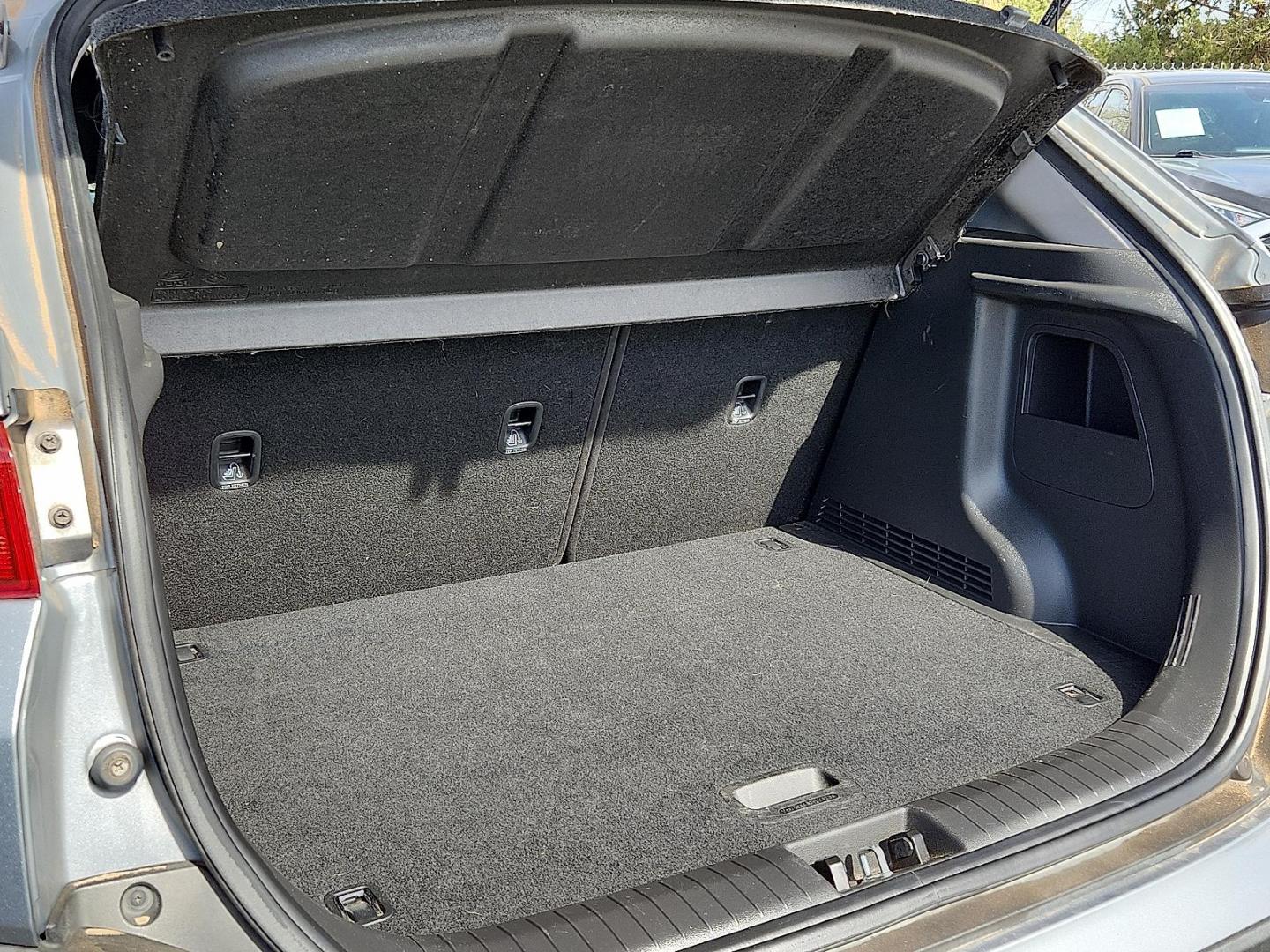 2020 SILVER /Gray/Black - LGY Hyundai Kona SE (KM8K12AA7LU) with an Nu 2L I-4 DOHC, D-CVVT variable valve control, regular unleaded, engine with 147HP engine, located at 4110 Avenue Q, Lubbock, 79412, 33.556553, -101.855820 - 03/17/2026 KEY IN ENVELOPE GOD - Photo#4