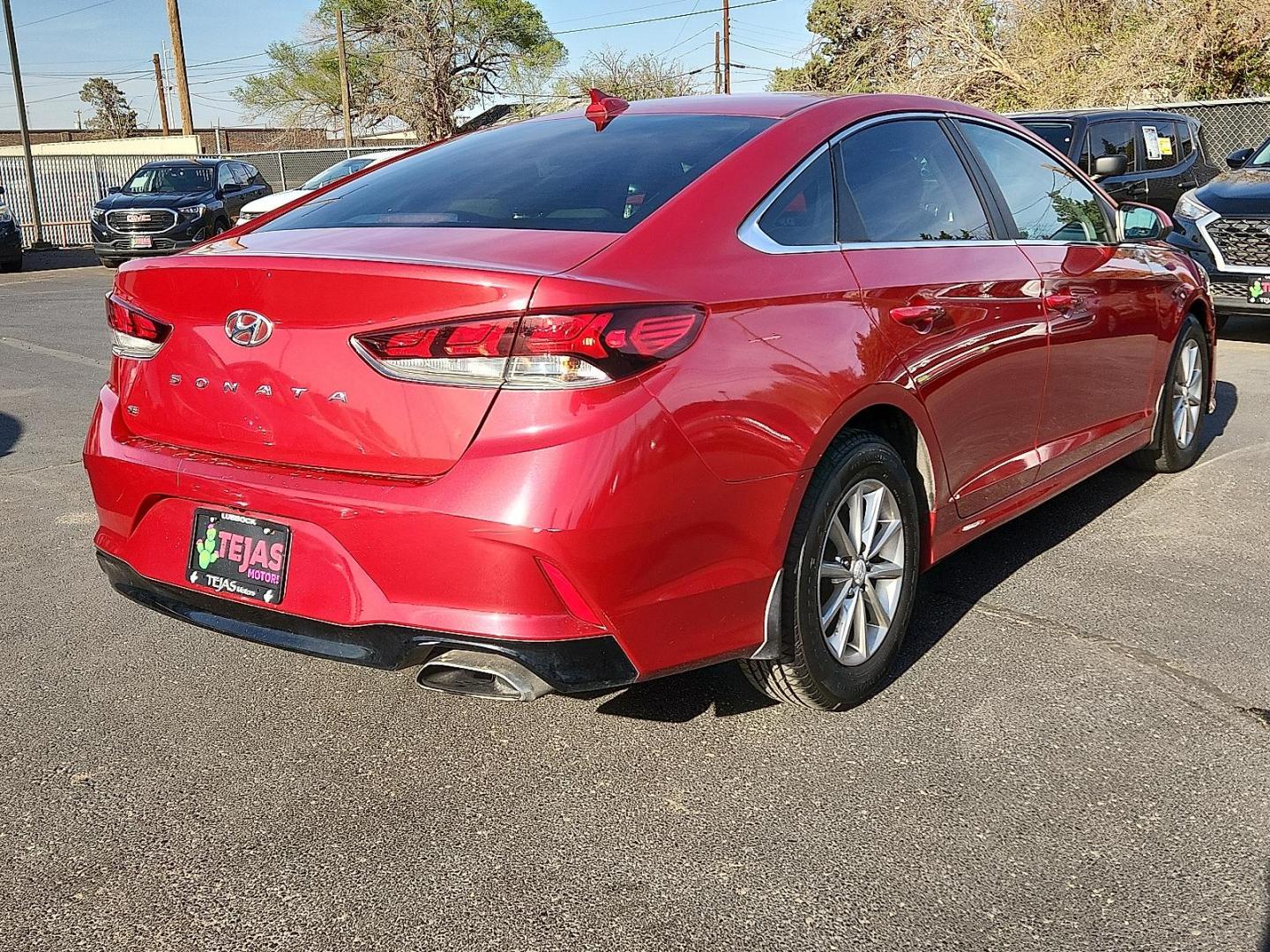 2019 RED /Beige - BB Hyundai Sonata SE (5NPE24AFXKH) with an 2.4L I-4 gasoline direct injection, DOHC, D-CVVT variable valve control, regular unleaded, engine with 185HP engine, located at 4110 Avenue Q, Lubbock, 79412, 33.556553, -101.855820 - 03/24/2024 KEY IN ENVELOPE GOD - Photo#3
