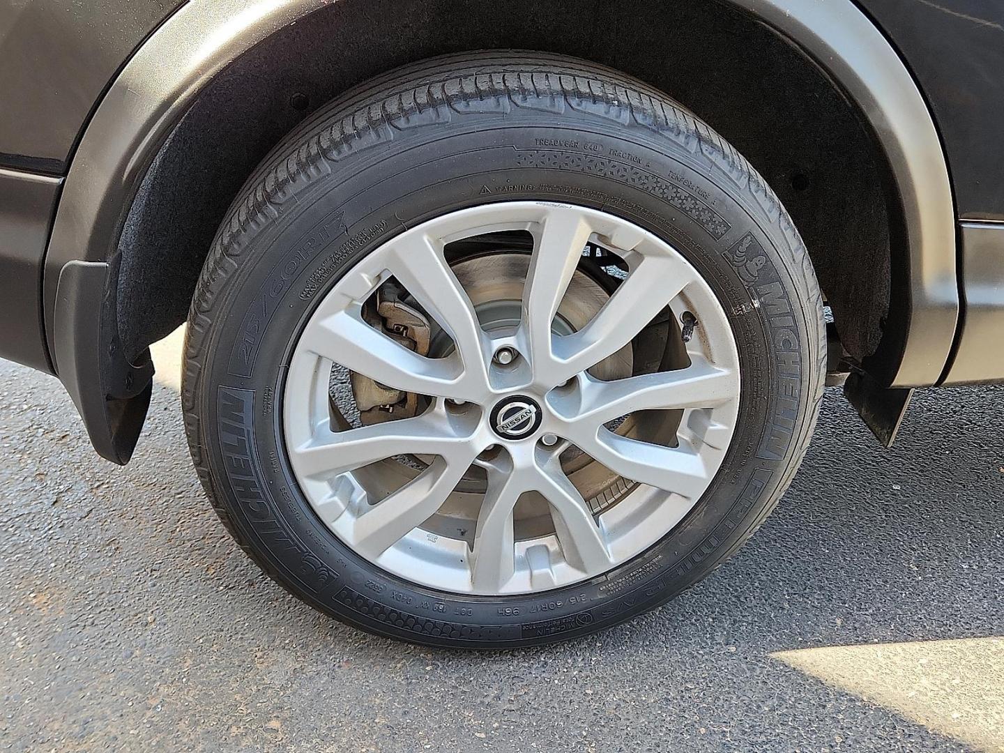 2020 BLACK /Charcoal - G Nissan Rogue Sport SV FWD Xtronic CVT (JN1BJ1CV5LW) with an 2L I-4 gasoline direct injection, DOHC, variable valve control, regular unleaded, engine with 141HP engine, located at 4110 Avenue Q, Lubbock, 79412, 33.556553, -101.855820 - 03/25/2026 KEY IN ENVELOPE GOD - Photo#4