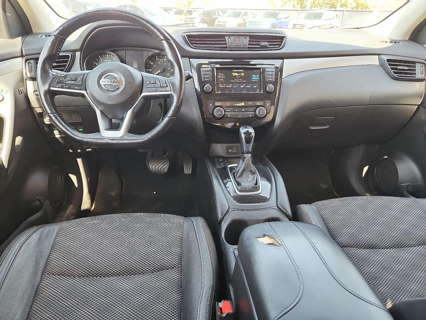 2020 BLACK /Charcoal - G Nissan Rogue Sport SV FWD Xtronic CVT (JN1BJ1CV5LW) with an 2L I-4 gasoline direct injection, DOHC, variable valve control, regular unleaded, engine with 141HP engine, located at 4110 Avenue Q, Lubbock, 79412, 33.556553, -101.855820 - 03/25/2026 KEY IN ENVELOPE GOD - Photo#6