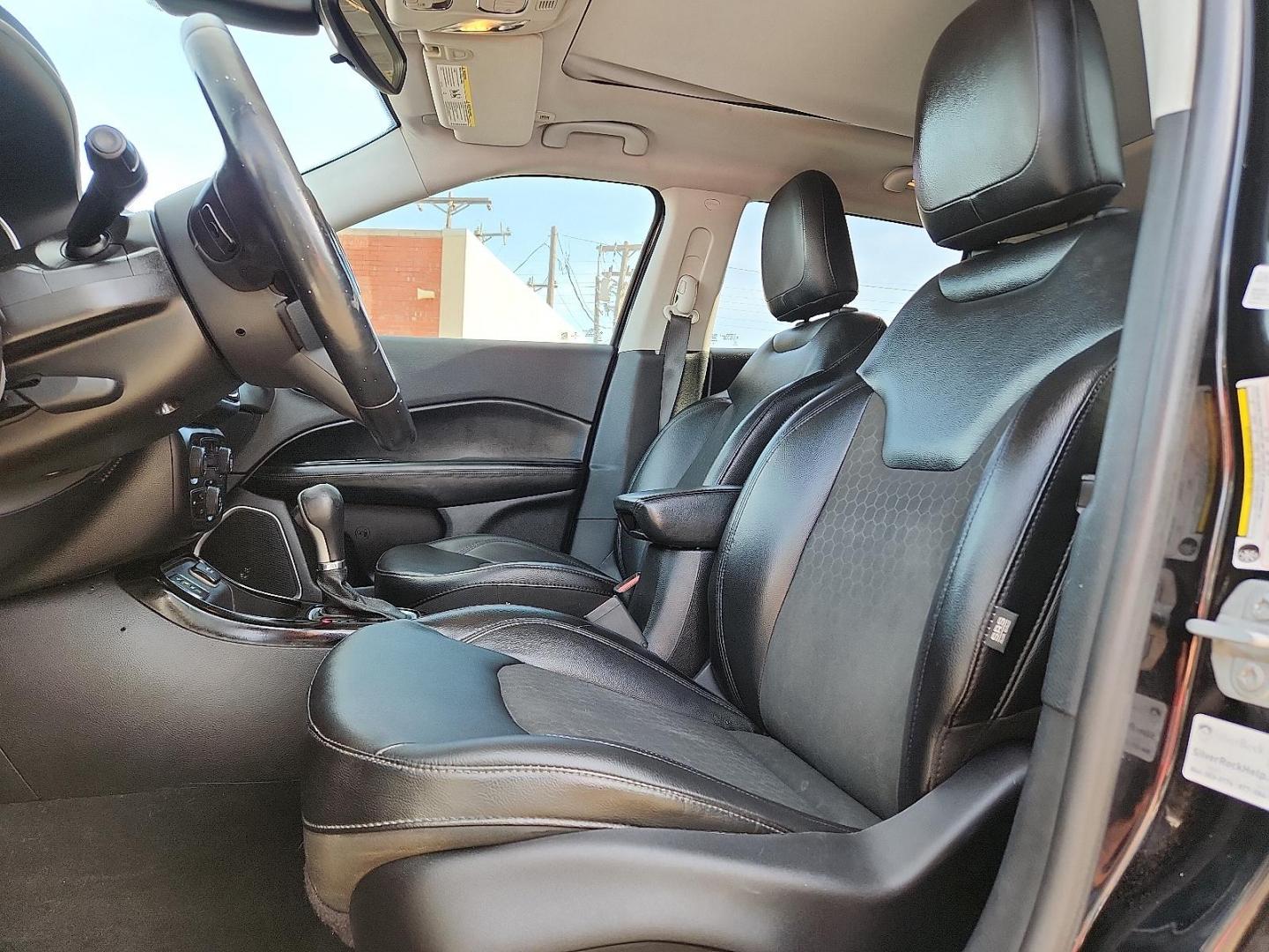 2018 BLACK /Black - X9 Jeep Compass Altitude FWD (3C4NJCBBXJT) with an 2.4L I-4 variable valve control, regular unleaded, engine with 180HP engine, located at 4110 Avenue Q, Lubbock, 79412, 33.556553, -101.855820 - Photo#9