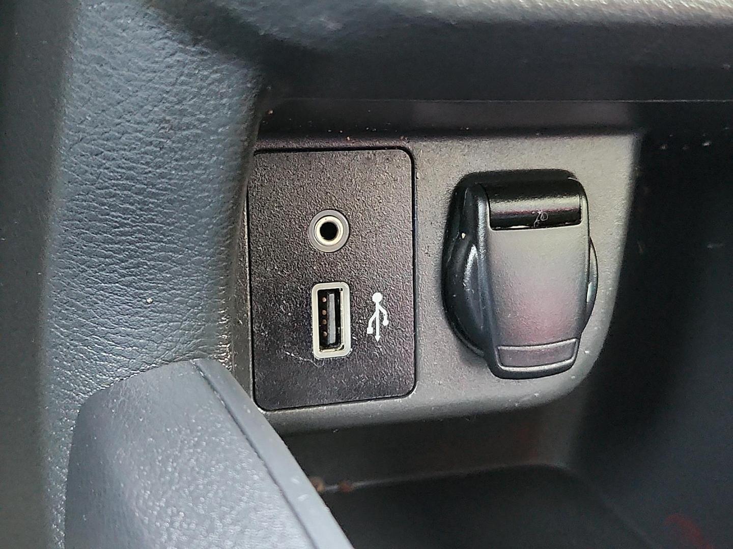 2020 Electric Blue Metallic - B51 /Charcoal - G Nissan Versa S Xtronic CVT (3N1CN8DV0LL) with an 1.6L I-4 DOHC, variable valve control, regular unleaded, engine with 122HP engine, located at 4110 Avenue Q, Lubbock, 79412, 33.556553, -101.855820 - Photo#9