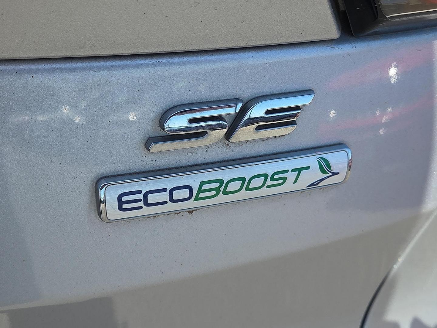 2017 Ingot Silver Metallic - UX /Charcoal Black - DB Ford Escape SE (1FMCU0G98HU) with an EcoBoost 2L I-4 gasoline direct injection, DOHC, variable valve control, intercooled turbo, premium unleaded, engine with 245HP engine, located at 4110 Avenue Q, Lubbock, 79412, 33.556553, -101.855820 - 04/01/2026 KEY IN ENVELOPE GOD - Photo#5