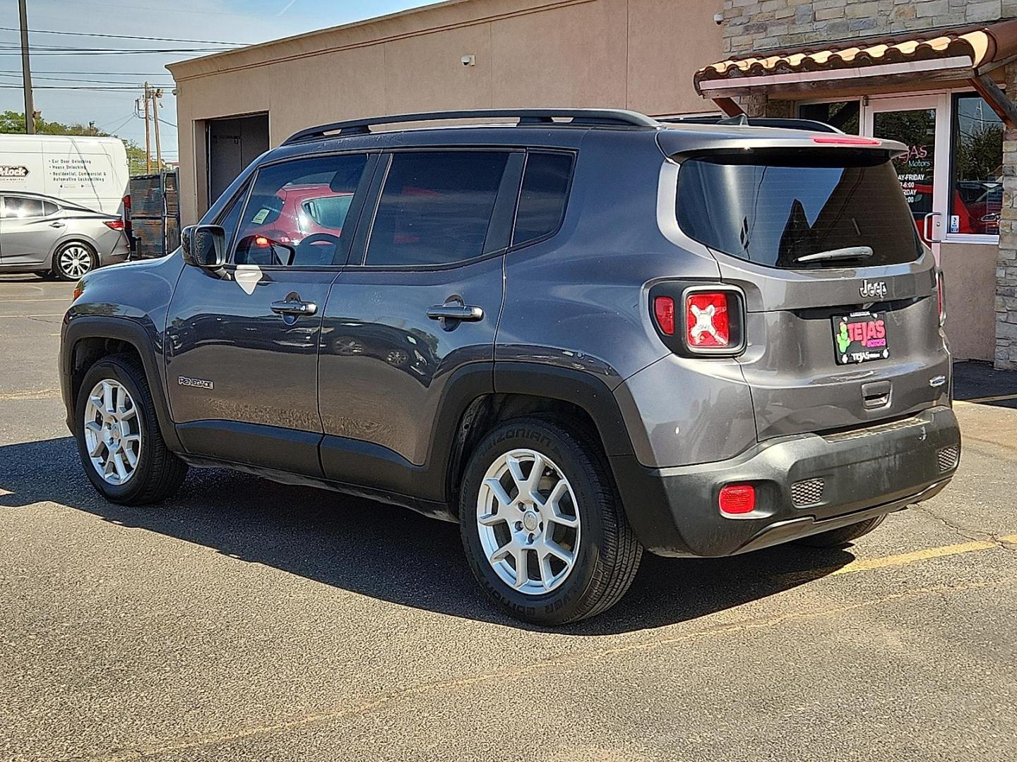 2019 GRAY /Black - X9 Jeep Renegade Latitude FWD (ZACNJABB1KP) with an Tigershark MultiAir 2.4L I-4 variable valve control, regular unleaded, engine with 180HP engine, located at 4110 Avenue Q, Lubbock, 79412, 33.556553, -101.855820 - 04/10/2026 KEY IN ENVELOPE GOD - Photo#2