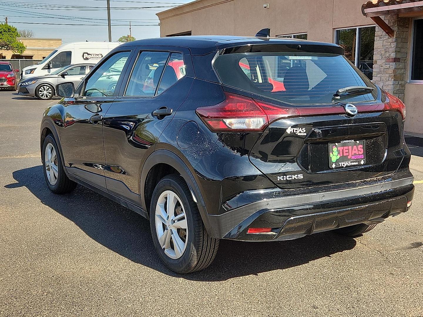 2021 BLACK /Charcoal - G Nissan Kicks S Xtronic CVT (3N1CP5BV3ML) with an 1.6L I-4 DOHC, CVTCS variable valve control, regular unleaded, engine with 122HP engine, located at 4110 Avenue Q, Lubbock, 79412, 33.556553, -101.855820 - 04/01/2026 KEY IN ENVELOPE GOD - Photo#2