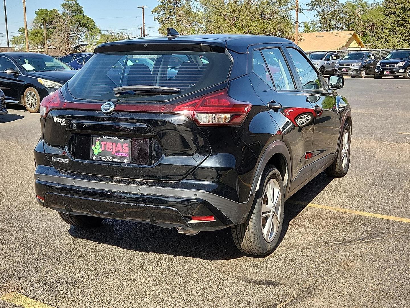 2021 BLACK /Charcoal - G Nissan Kicks S Xtronic CVT (3N1CP5BV3ML) with an 1.6L I-4 DOHC, CVTCS variable valve control, regular unleaded, engine with 122HP engine, located at 4110 Avenue Q, Lubbock, 79412, 33.556553, -101.855820 - 04/01/2026 KEY IN ENVELOPE GOD - Photo#3
