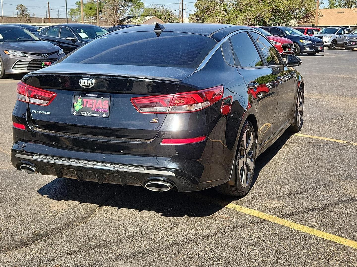 2019 BLACK /Black - WK Kia Optima S (5XXGT4L33KG) with an Theta II 2.4L I-4 gasoline direct injection, DOHC, D-CVVT variable valve control, regular unleaded, engine with 185HP engine, located at 4110 Avenue Q, Lubbock, 79412, 33.556553, -101.855820 - 04/10/2026 KEY IN ENVELOPE GOD - Photo#3