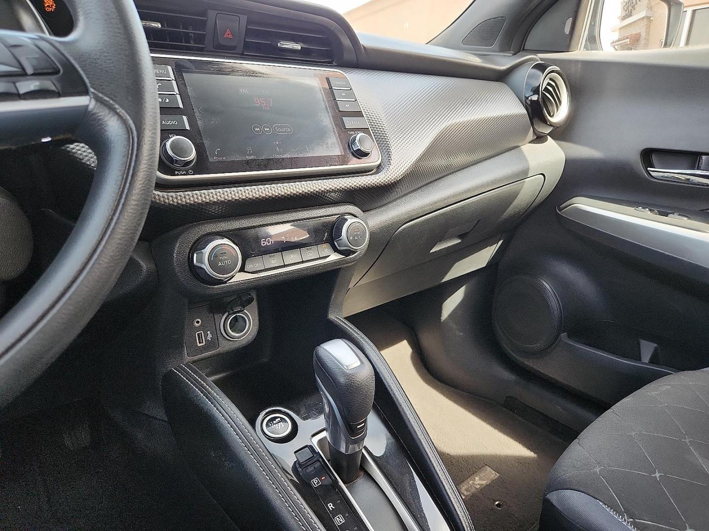 2018 BLACK /Charcoal - G Nissan Kicks SV (3N1CP5CU9JL) with an 1.6L I-4 DOHC, CVTCS variable valve control, regular unleaded, engine with 125HP engine, located at 4110 Avenue Q, Lubbock, 79412, 33.556553, -101.855820 - 04/22/2026 KEY IN ENVELOPE GOD - Photo#11