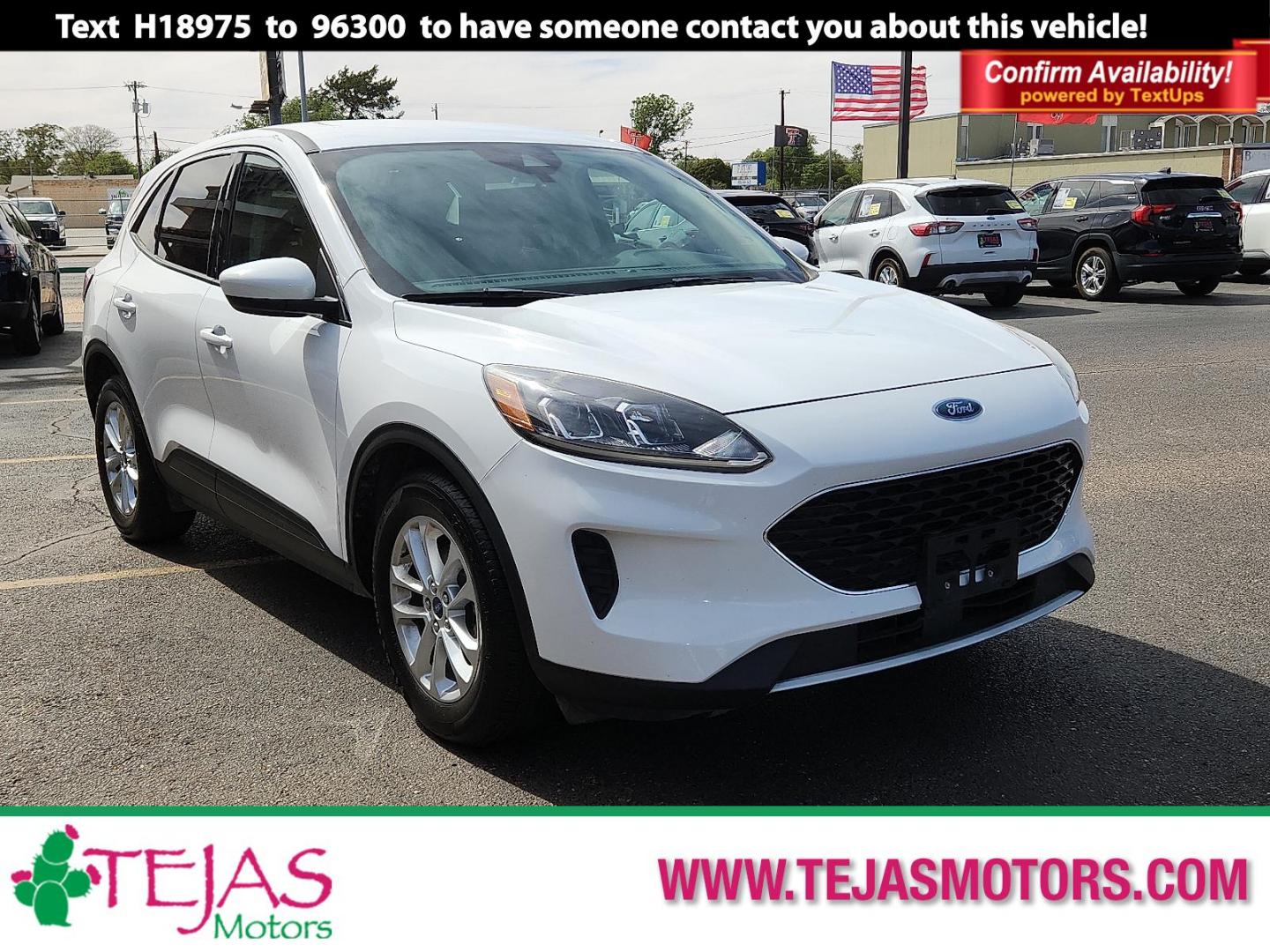 2020 WHITE /Dark Earth Gray - 4H Ford Escape SE (1FMCU0G64LU) with an EcoBoost 1.5L I-3 port/direct injection, DOHC, Ti-VCT variable valve control, intercooled turbo, premium unleaded, engine with 181HP engine, located at 4110 Avenue Q, Lubbock, 79412, 33.556553, -101.855820 - Photo#0