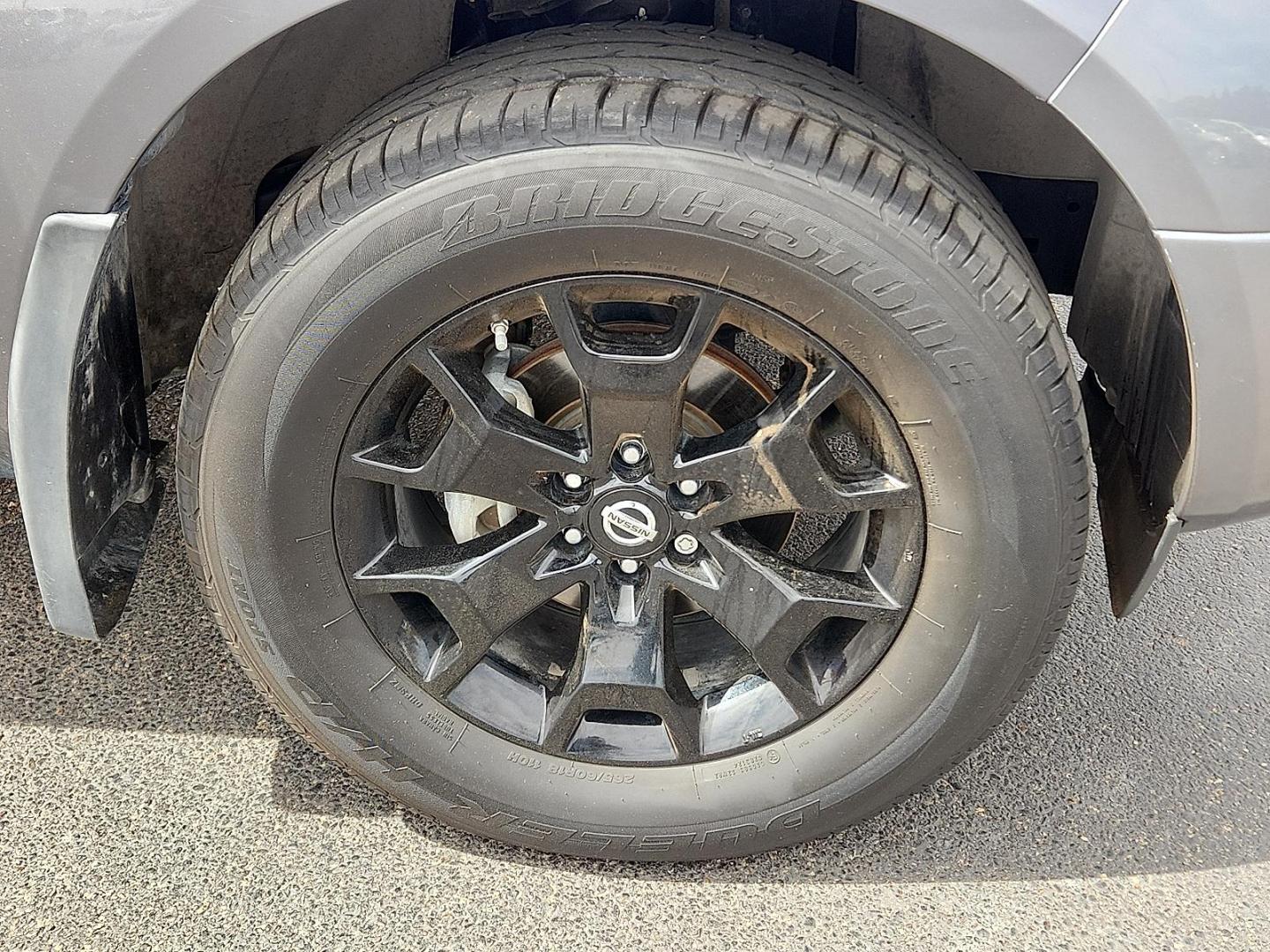 2019 GRAY /Beige - C Nissan Frontier SV (1N6AD0ER8KN) with an VQ 4L V-6 DOHC, variable valve control, regular unleaded, engine with 261HP engine, located at 4110 Avenue Q, Lubbock, 79412, 33.556553, -101.855820 - 04/17/2026 WAITING ON A NEW REPO AFFIDAVIT GOD 04/22/2026 KEY IN ENVELOPE GOD - Photo#4