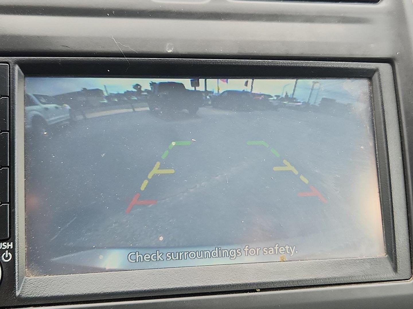 2019 GRAY /Charcoal - G Nissan Versa 1.6 SV (3N1CN7AP1KL) with an 1.6L I-4 DOHC, variable valve control, regular unleaded, engine with 109HP engine, located at 4110 Avenue Q, Lubbock, 79412, 33.556553, -101.855820 - Photo#8