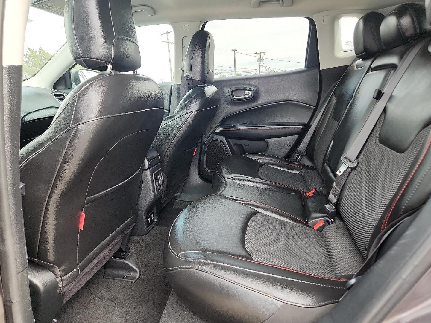 2020 GRAY /Ruby Red/Black - XC Jeep Compass Trailhawk 4x4 (3C4NJDDB8LT) with an 2.4L I-4 variable valve control, regular unleaded, engine with 180HP engine, located at 4110 Avenue Q, Lubbock, 79412, 33.556553, -101.855820 - 04/23/2026 KEY IN ENVELOPE GOD - Photo#5