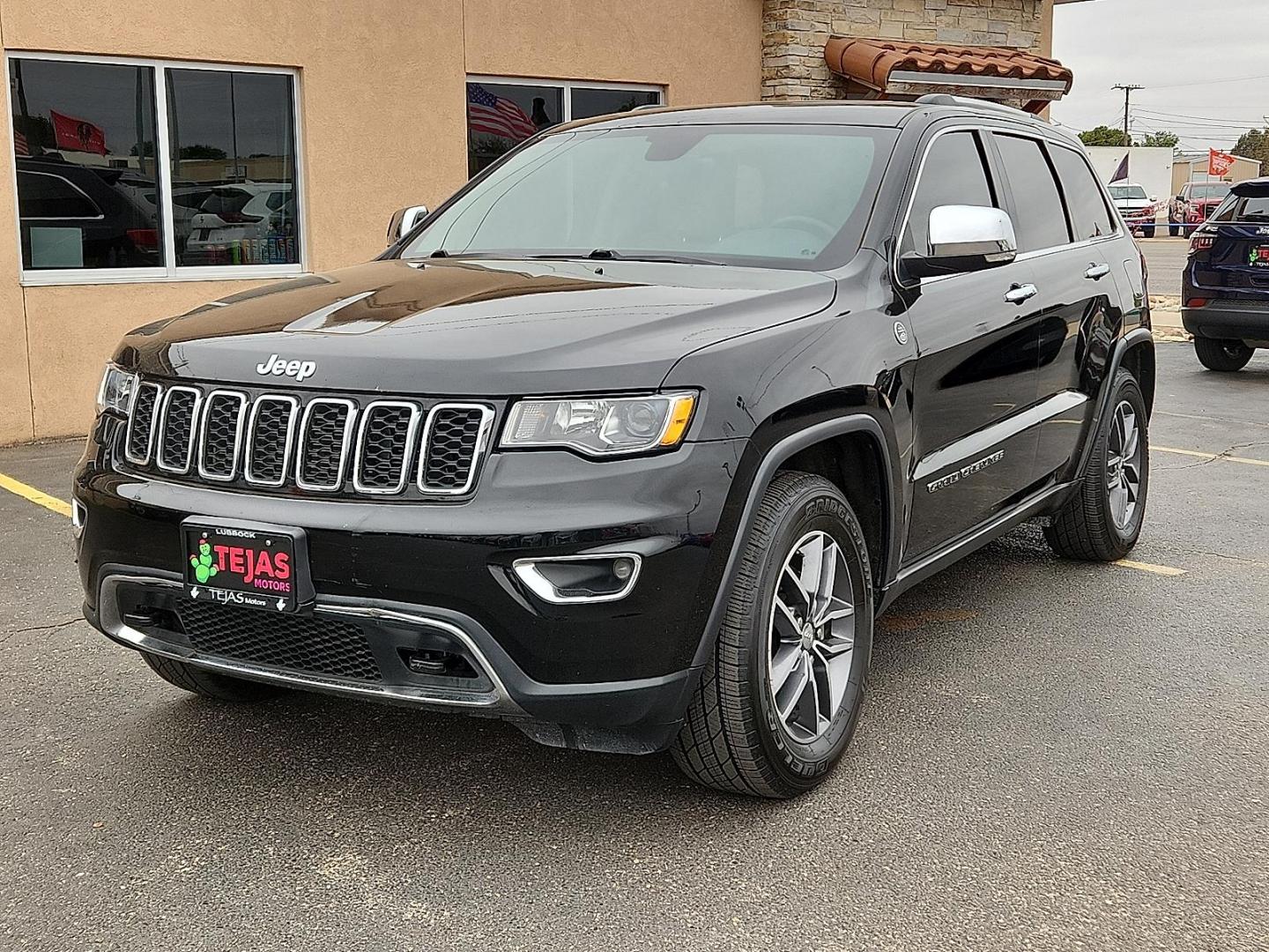 2017 BLACK Jeep Grand Cherokee Limited 4x4 (1C4RJFBG5HC) with an Pentastar 3.6L V-6 DOHC, variable valve control, regular unleaded, engine with 293HP engine, located at 4110 Avenue Q, Lubbock, 79412, 33.556553, -101.855820 - 04/28/2026 KEY IN ENVELOPE GOD - Photo#1