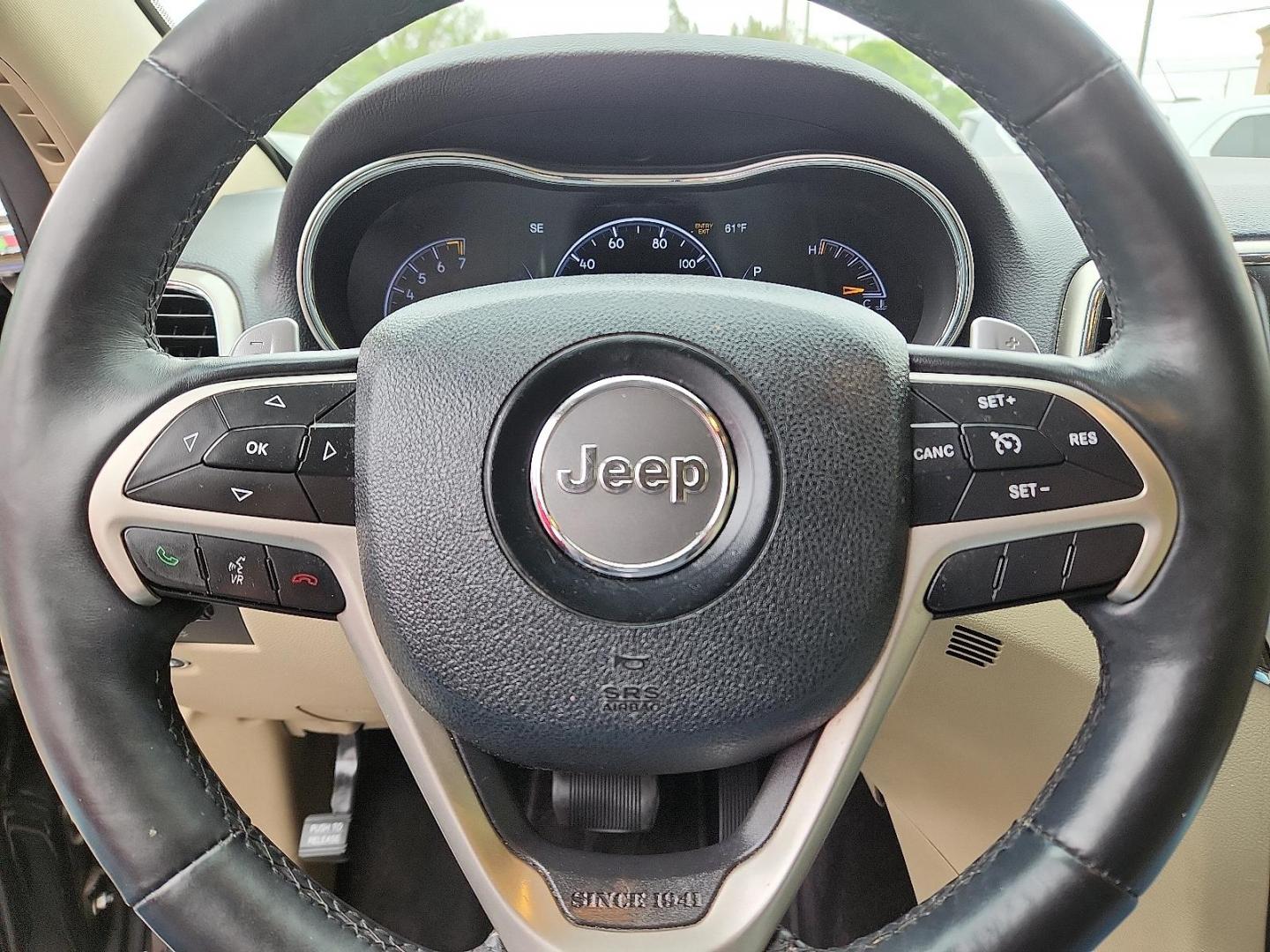 2017 BLACK Jeep Grand Cherokee Limited 4x4 (1C4RJFBG5HC) with an Pentastar 3.6L V-6 DOHC, variable valve control, regular unleaded, engine with 293HP engine, located at 4110 Avenue Q, Lubbock, 79412, 33.556553, -101.855820 - 04/28/2026 KEY IN ENVELOPE GOD - Photo#10