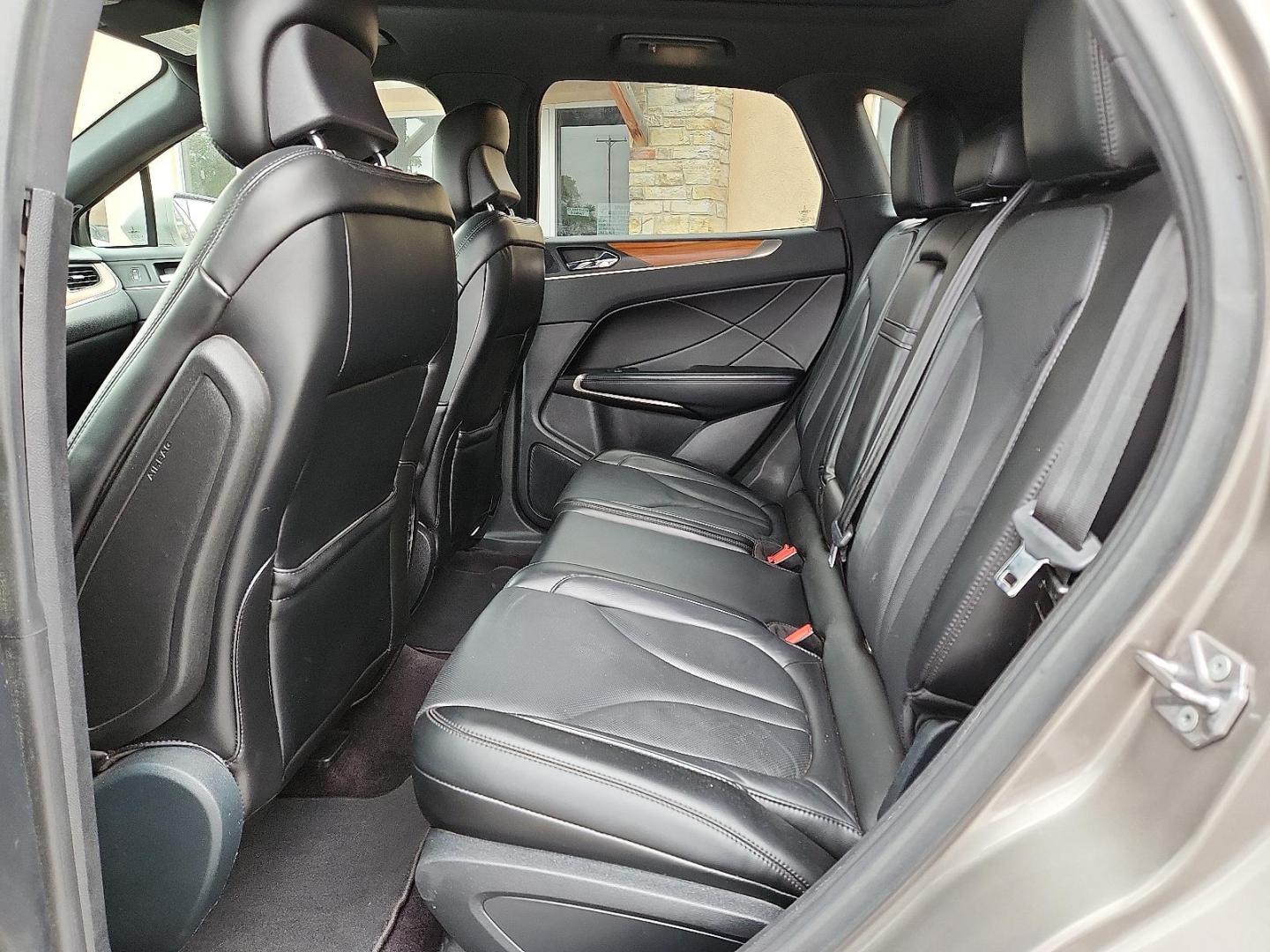 2017 GOLD /Ebony - 42 Lincoln MKC Reserve (5LMCJ3C90HU) with an 2L I-4 gasoline direct injection, DOHC, variable valve control, intercooled turbo, premium unleaded, engine with 240HP engine, located at 4110 Avenue Q, Lubbock, 79412, 33.556553, -101.855820 - 04/28/2026 KEY IN ENVELOPE GOD - Photo#5