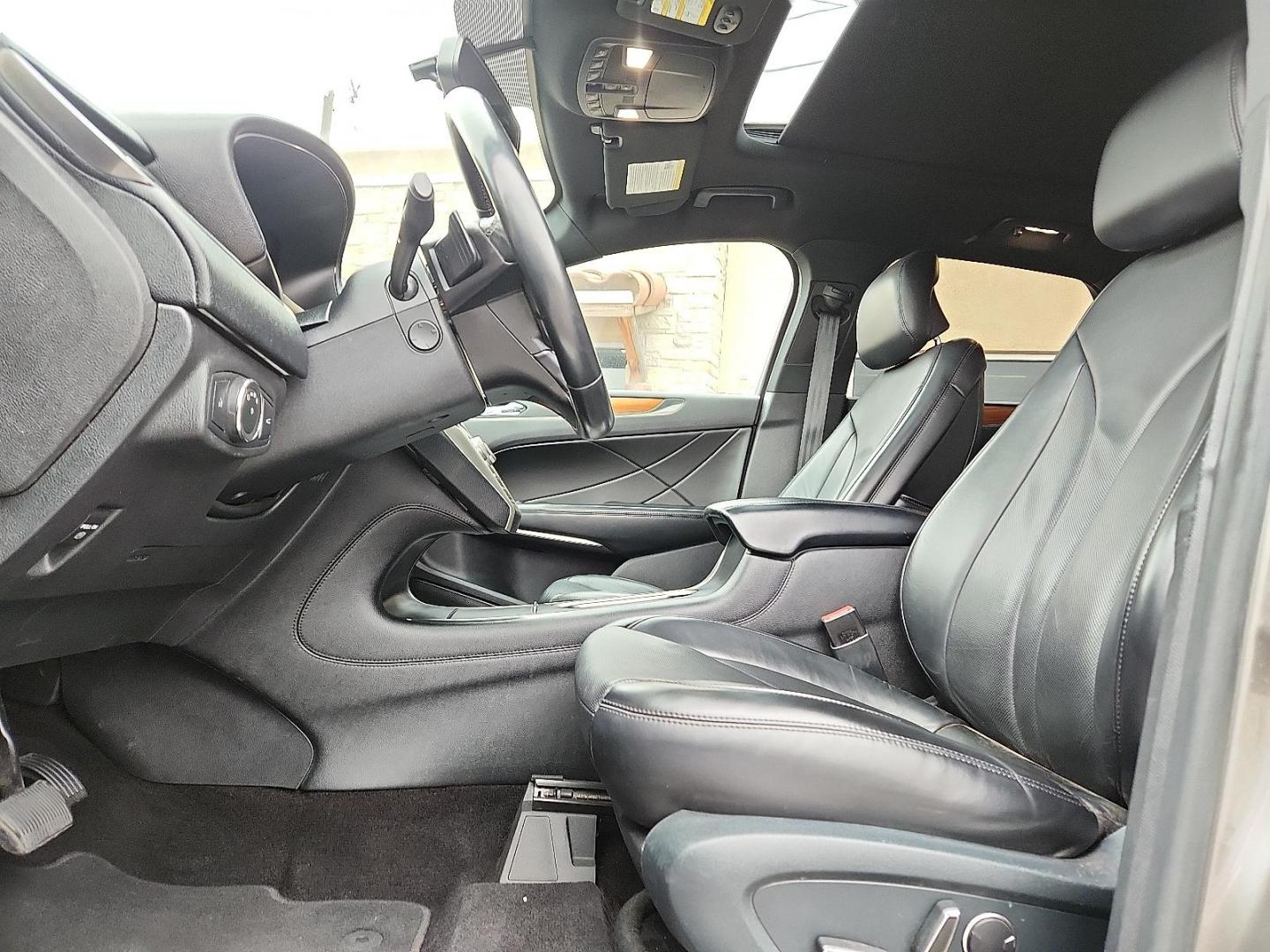 2017 GOLD /Ebony - 42 Lincoln MKC Reserve (5LMCJ3C90HU) with an 2L I-4 gasoline direct injection, DOHC, variable valve control, intercooled turbo, premium unleaded, engine with 240HP engine, located at 4110 Avenue Q, Lubbock, 79412, 33.556553, -101.855820 - 04/28/2026 KEY IN ENVELOPE GOD - Photo#7