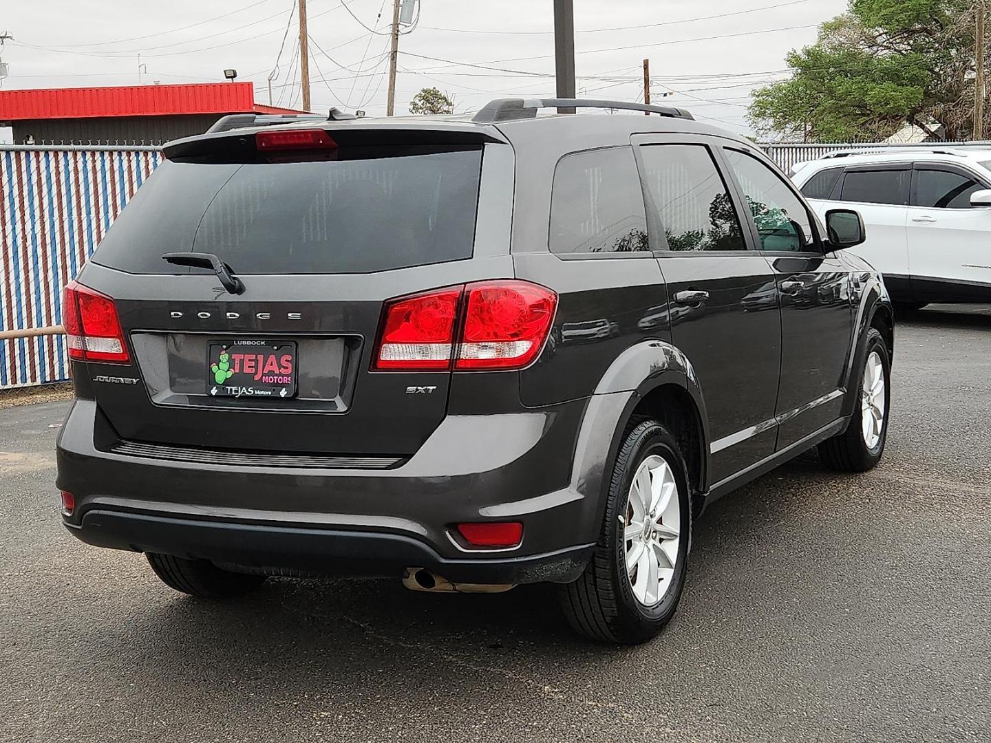 2017 GRAY` /Black - X9 Dodge Journey SXT (3C4PDCBB4HT) with an Tigershark MultiAir 2.4L I-4 DOHC, variable valve control, regular unleaded, engine with 173HP engine, located at 4110 Avenue Q, Lubbock, 79412, 33.556553, -101.855820 - 05/02/2026 KEY IN ENVELOPE GOD - Photo#3