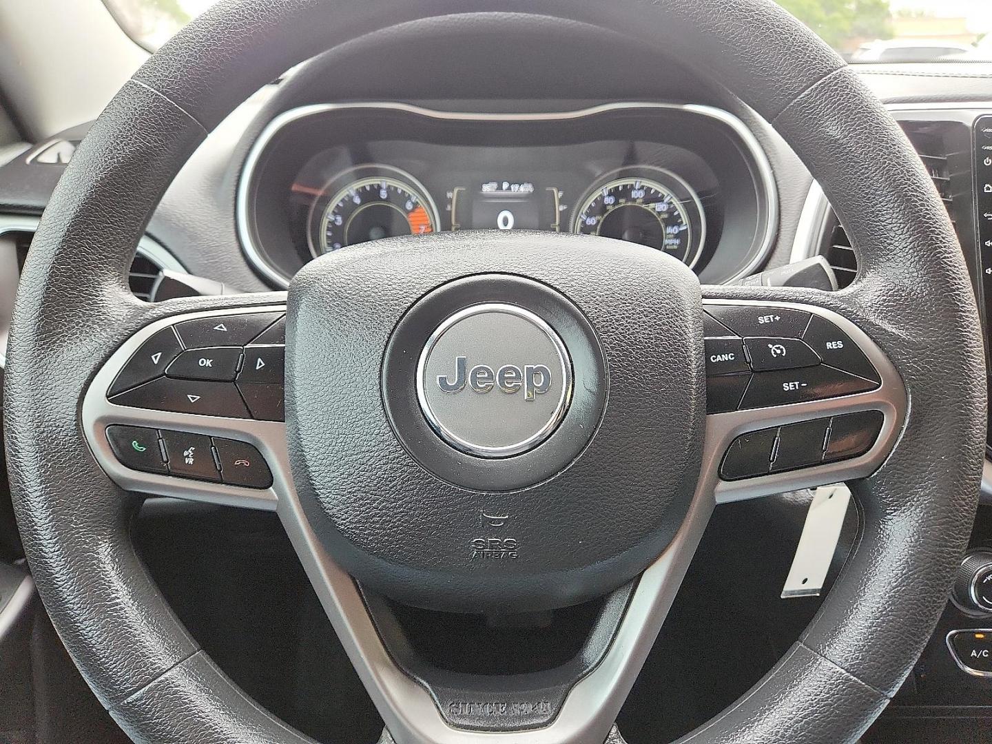 2019 WHITE /Black - X9 Jeep Cherokee Latitude FWD (1C4PJLCB0KD) with an MultiAir2 Tigershark 2.4L I-4 variable valve control, regular unleaded, engine with 180HP engine, located at 4110 Avenue Q, Lubbock, 79412, 33.556553, -101.855820 - 05/02/2026 KEY IN ENVELOPE GOD - Photo#10