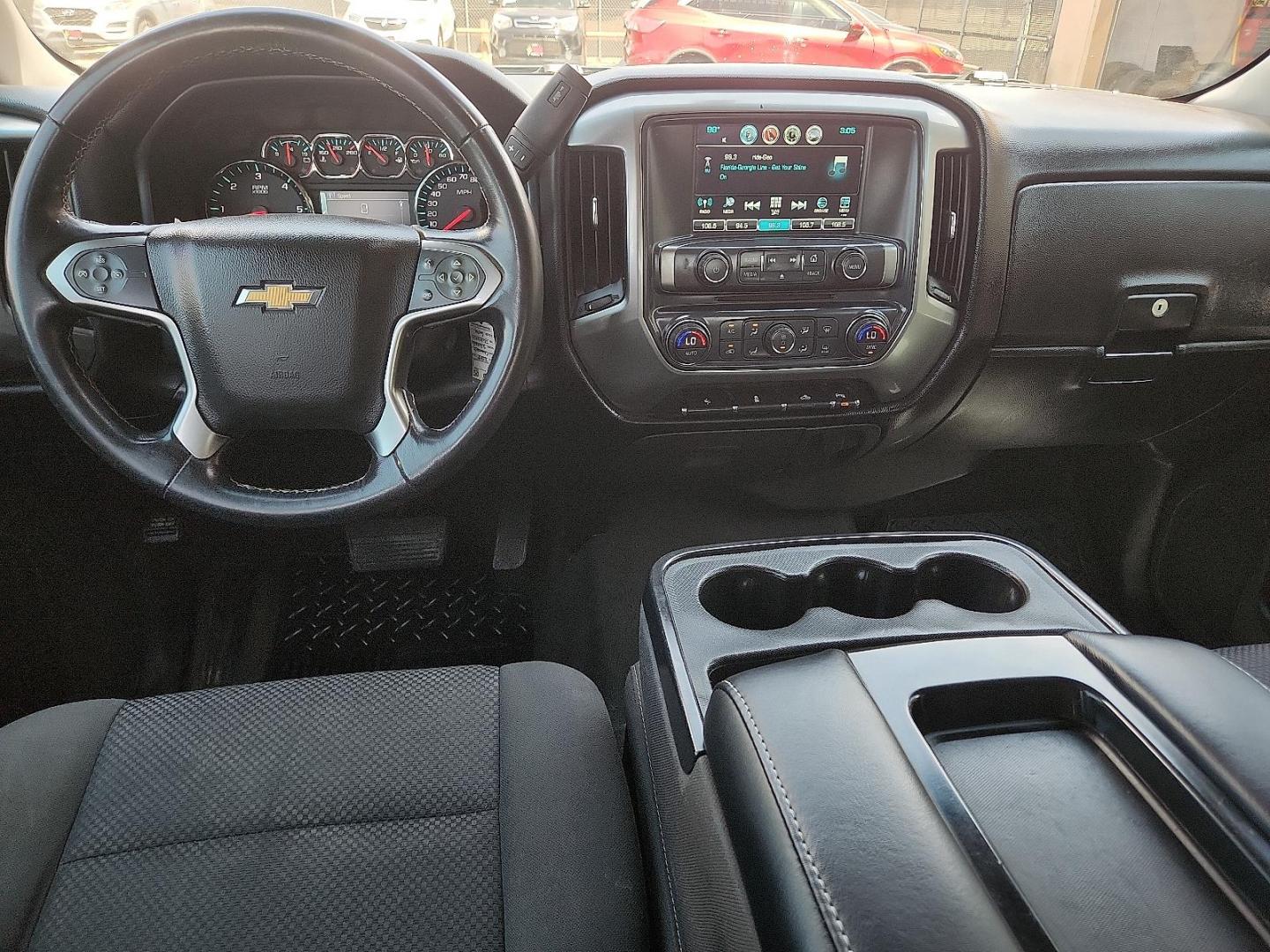 2018 GRAY /Jet Black - H0U Chevrolet Silverado 1500 1LT (3GCPCREC2JG) with an 5.3L EcoTec3 V8 Engine engine, located at 4110 Avenue Q, Lubbock, 79412, 33.556553, -101.855820 - 05/09/2026 key in envelope god - Photo#6