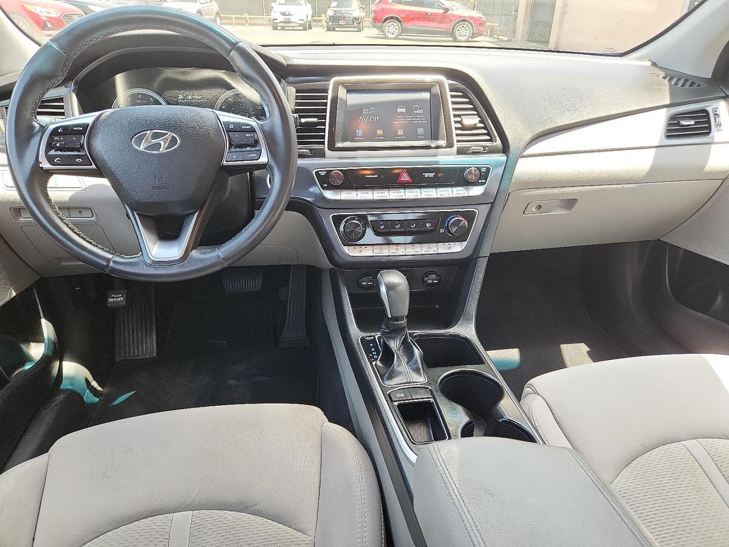 2018 BLUE /Beige - BB Hyundai Sonata SEL (5NPE34AF5JH) with an 2.4L I-4 gasoline direct injection, DOHC, D-CVVT variable valve control, regular unleaded, engine with 185HP engine, located at 4110 Avenue Q, Lubbock, 79412, 33.556553, -101.855820 - 05/15/2026 KEY IN ENVELOPE GOD - Photo#6
