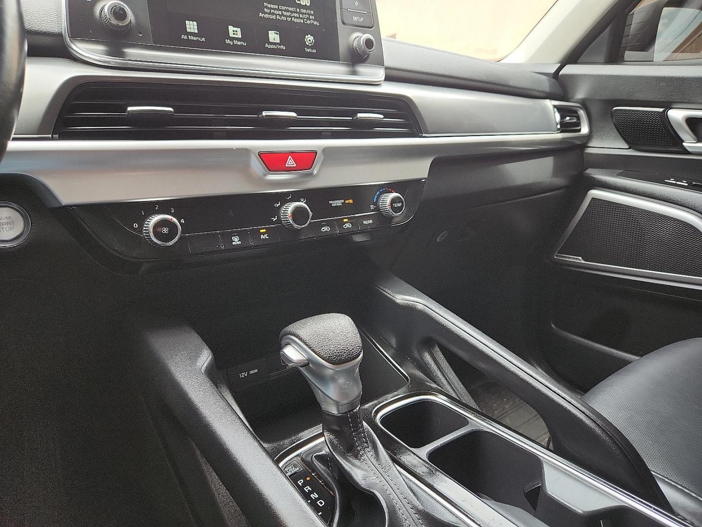 2021 GRAY /Black - WK Kia Telluride LX (5XYP24HC6MG) with an LAMBDA II 3.8L V-6 gasoline direct injection, DOHC, D-CVVT variable valve control, regular unleaded, engine with 291HP engine, located at 4110 Avenue Q, Lubbock, 79412, 33.556553, -101.855820 - 05/22/2026 KEY IN THE ENVELOPE GOD - Photo#11