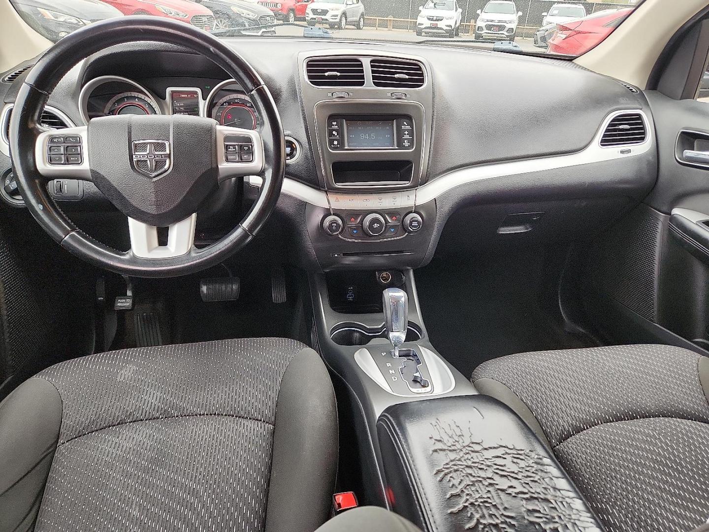 2019 GRAY /Black - X9 Dodge Journey SE (3C4PDCBB2KT) with an Tigershark MultiAir 2.4L I-4 DOHC, VVT variable valve control, regular unleaded, engine with 173HP engine, located at 4110 Avenue Q, Lubbock, 79412, 33.556553, -101.855820 - 05/16/2026 key in envelope god - Photo#8