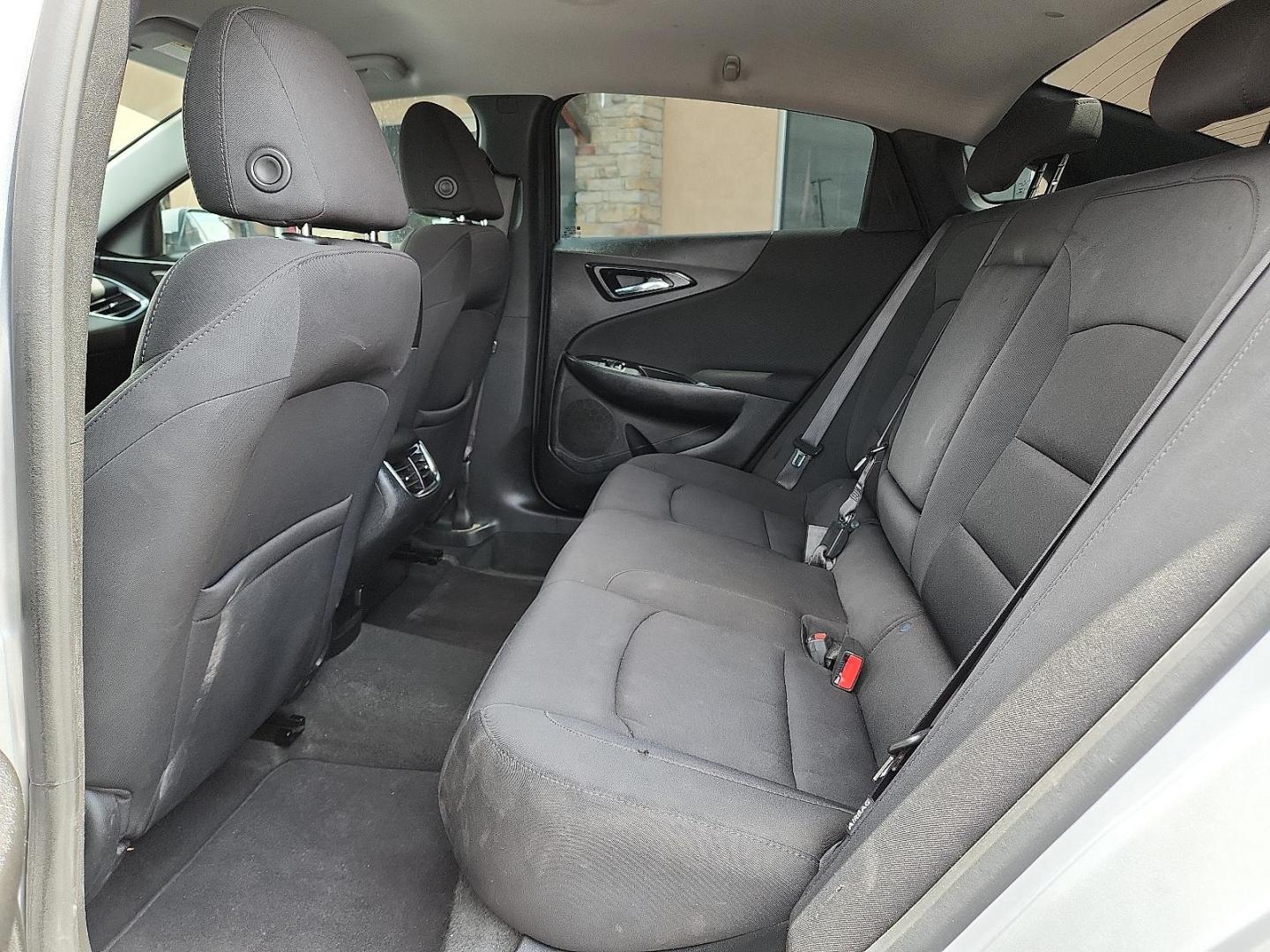 2021 SILVER /Jet Black - H1T Chevrolet Malibu FWD LT (1G1ZD5ST1MF) with an ECOTEC 1.5L I-4 gasoline direct injection, DOHC, VVT variable valve control, intercooled turbo, regular unleaded, engine with 160HP engine, located at 4110 Avenue Q, Lubbock, 79412, 33.556553, -101.855820 - 05/22/2026 KEY IN ENVELOPE GOD - Photo#5