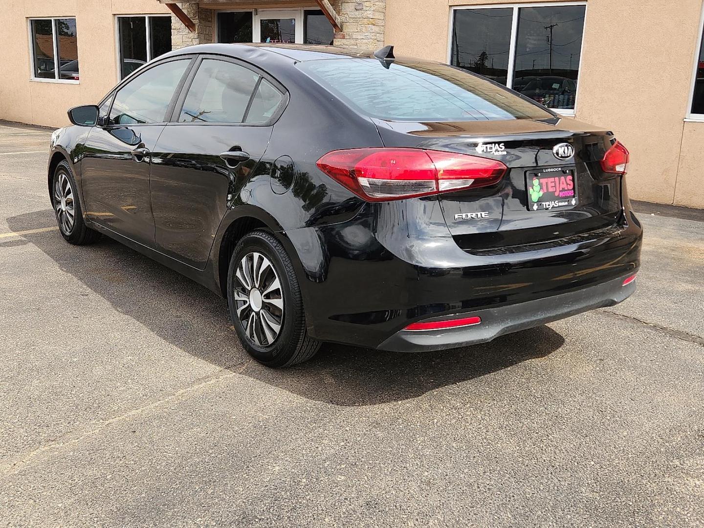 2018 BLACK /Gray - BGG Kia Forte LX (3KPFK4A7XJE) with an 2L I-4 DOHC, D-CVVT variable valve control, regular unleaded, engine with 147HP engine, located at 4110 Avenue Q, Lubbock, 79412, 33.556553, -101.855820 - 05/27/2026 KEY IN THE ENVELOPE GOD - Photo#2