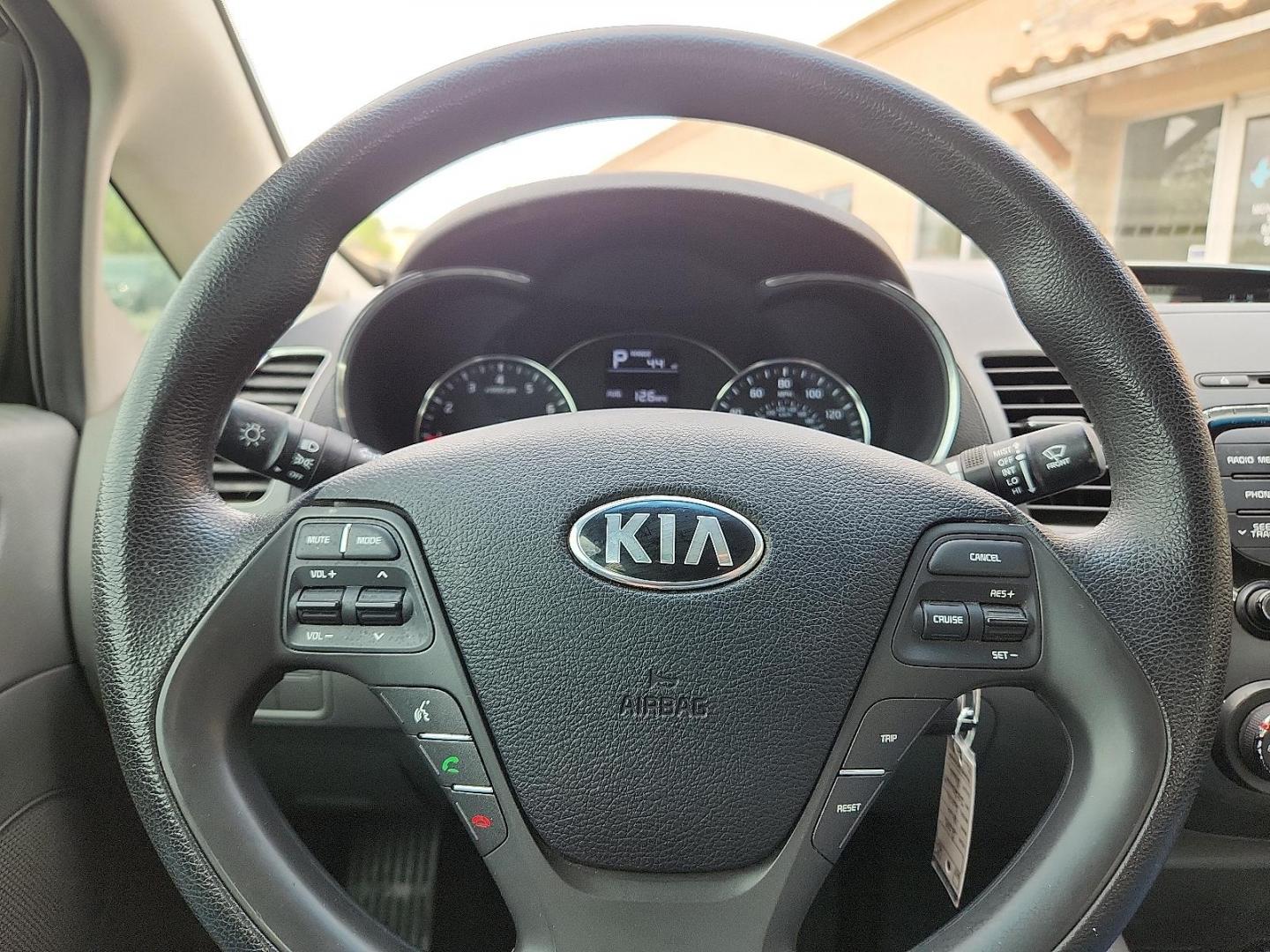 2018 BLACK /Gray - BGG Kia Forte LX (3KPFK4A7XJE) with an 2L I-4 DOHC, D-CVVT variable valve control, regular unleaded, engine with 147HP engine, located at 4110 Avenue Q, Lubbock, 79412, 33.556553, -101.855820 - 05/27/2026 KEY IN THE ENVELOPE GOD - Photo#10